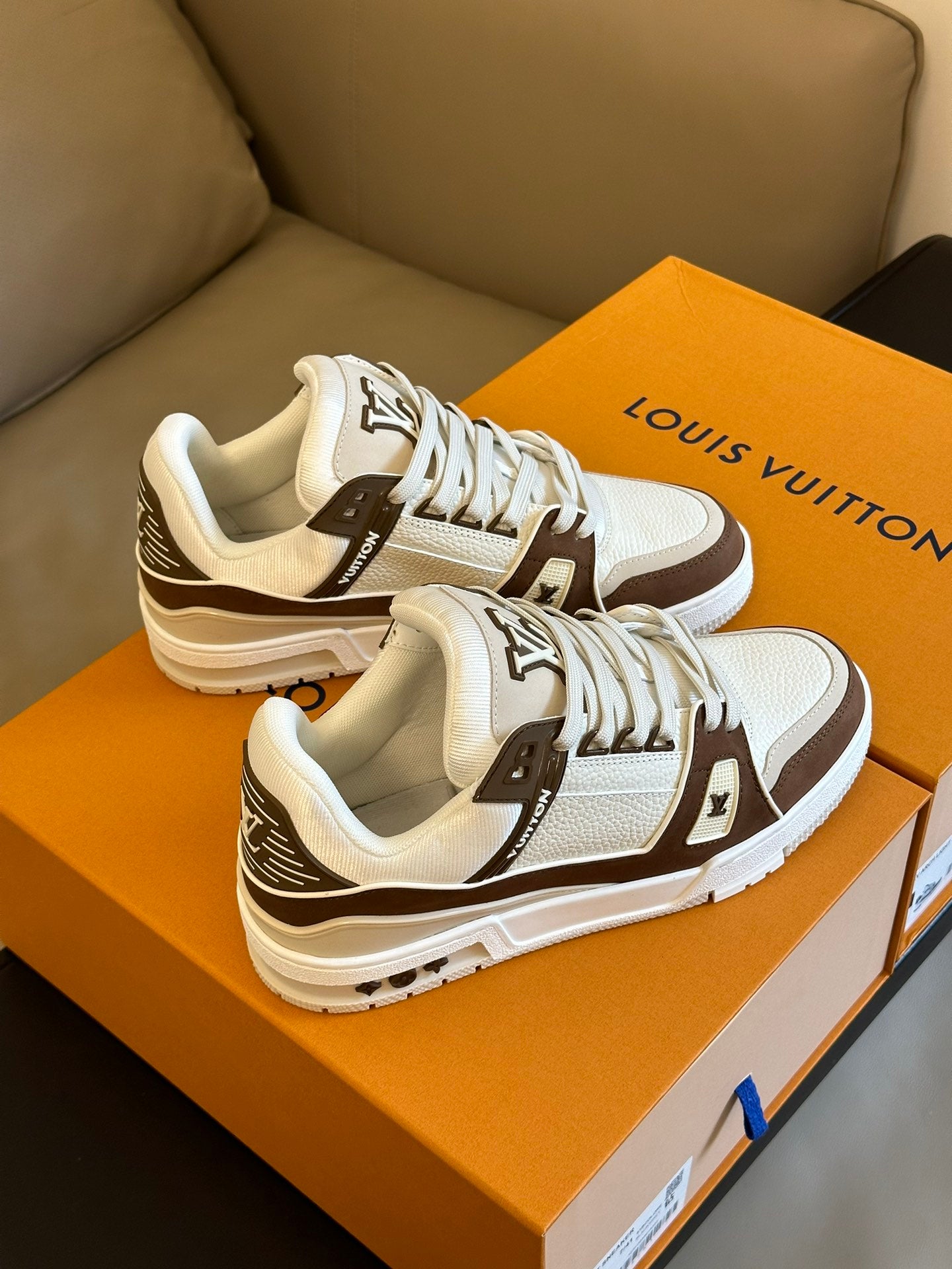 LV-060shoes