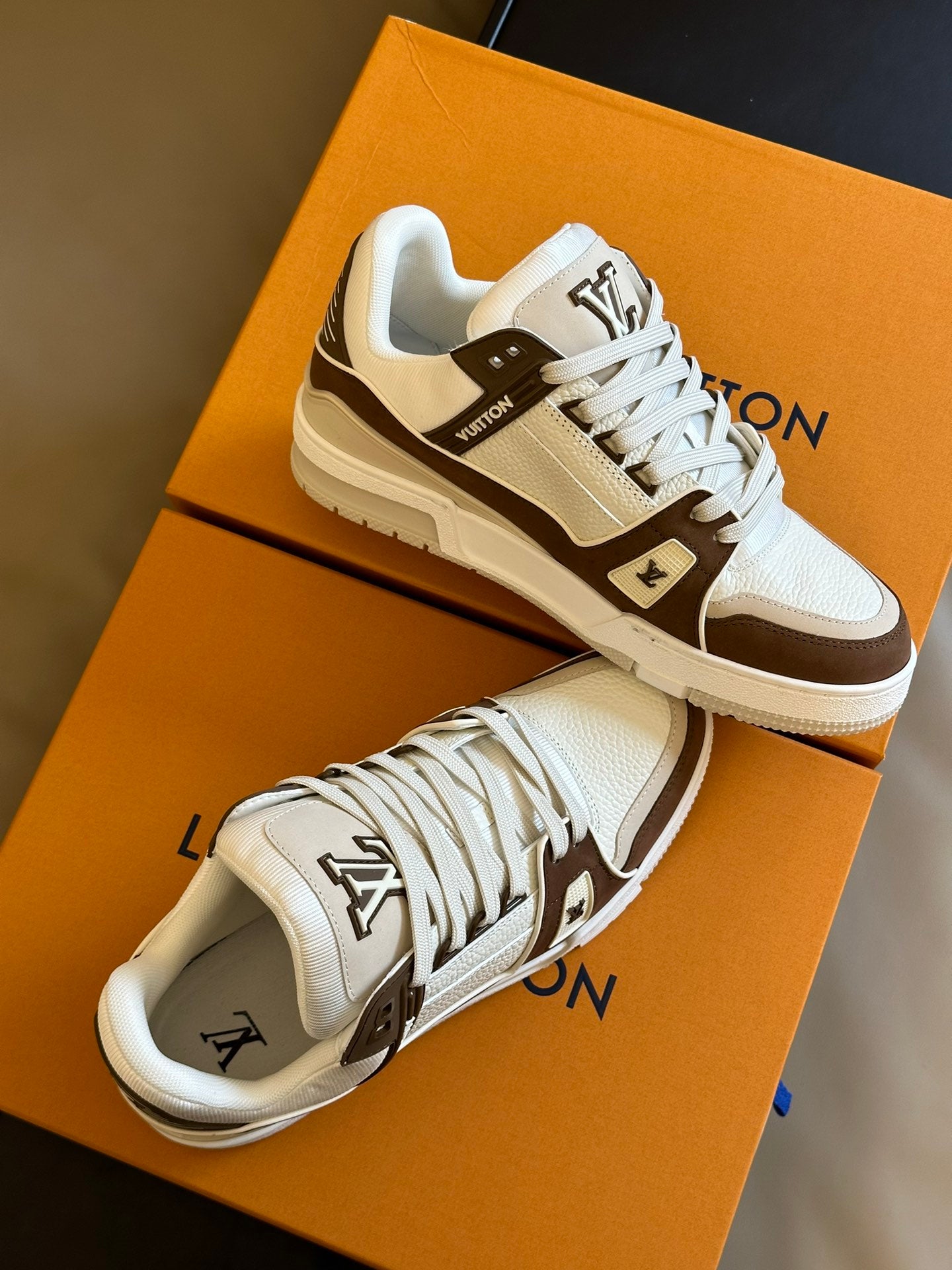 LV-060shoes