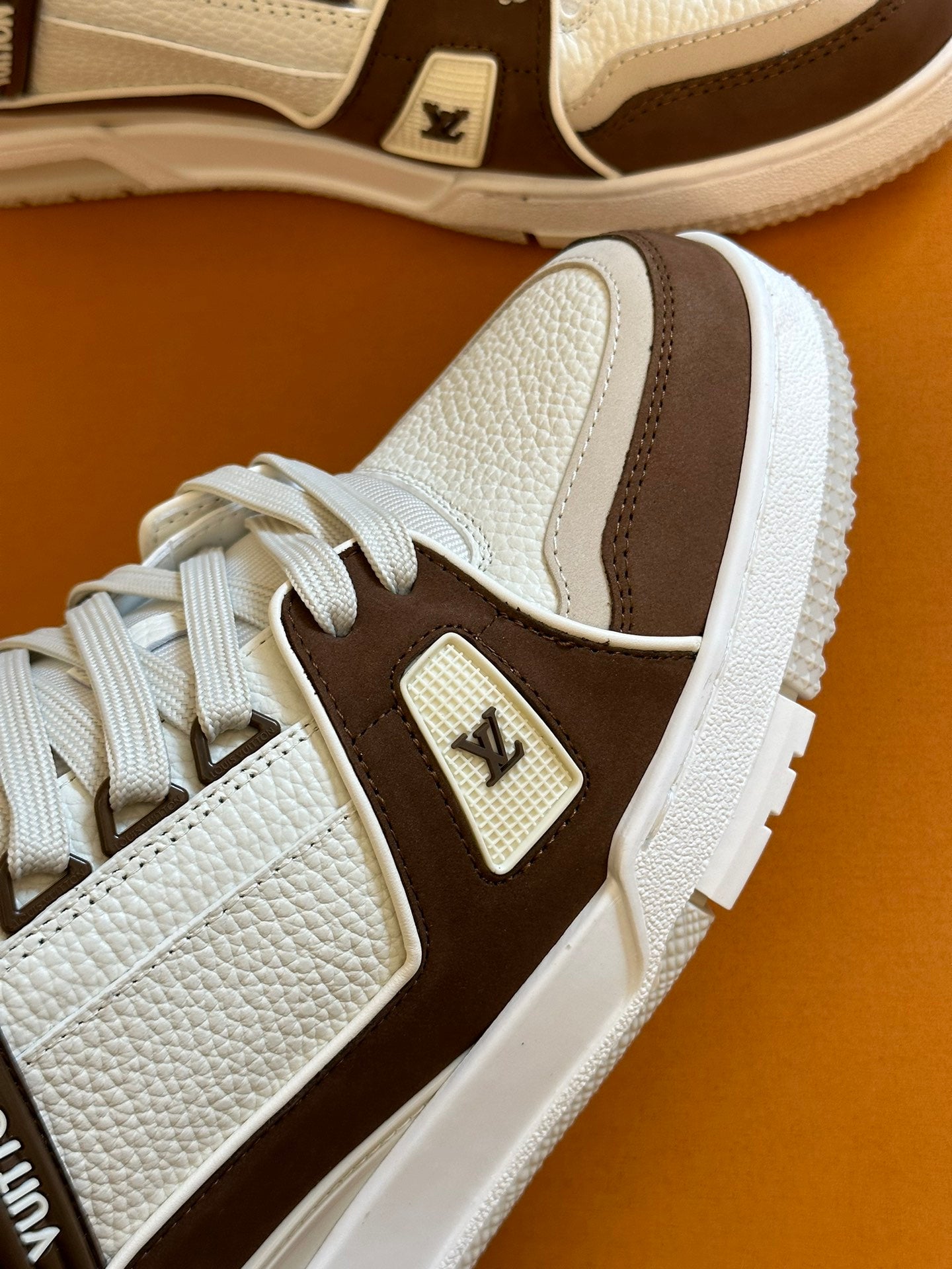 LV-060shoes