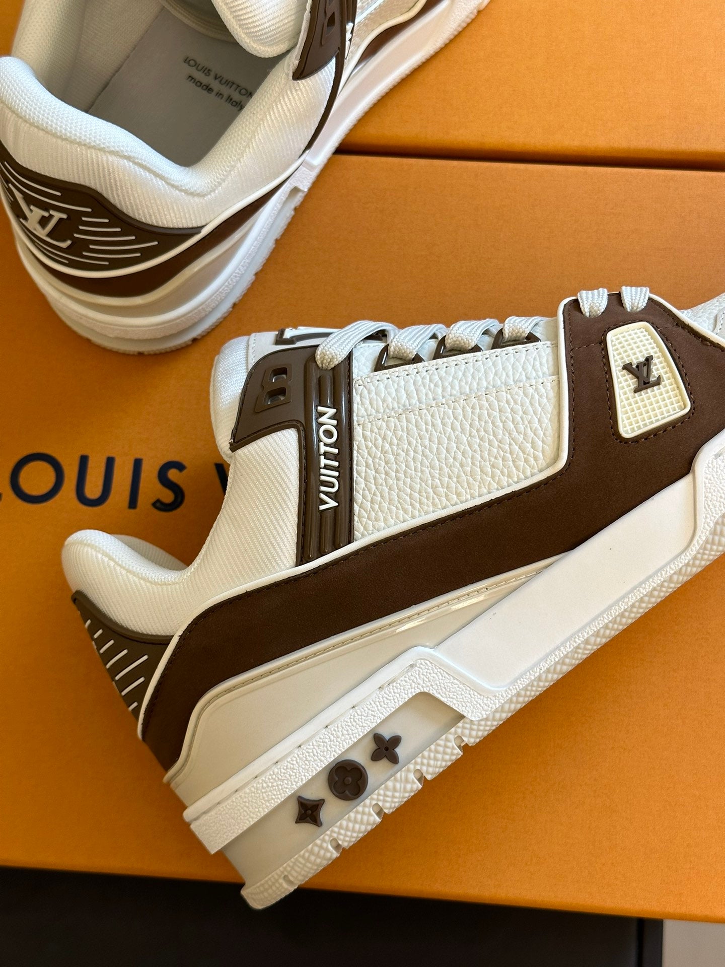 LV-060shoes