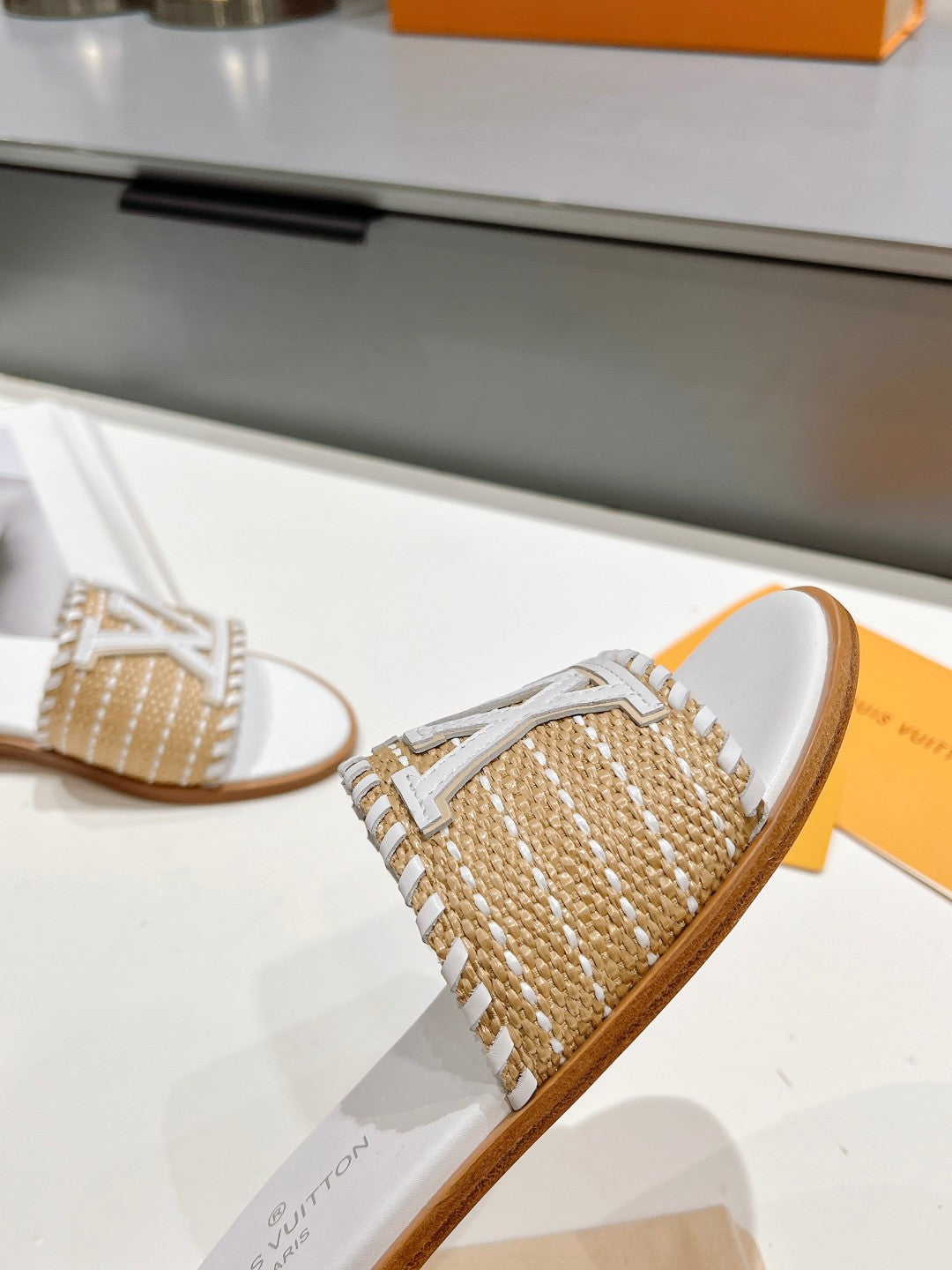 LV-062shoes