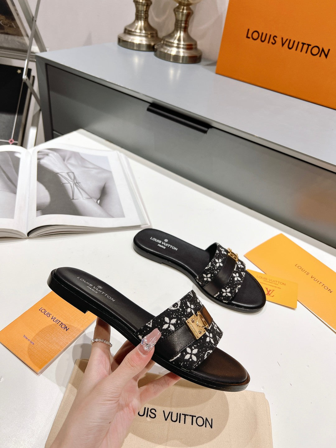 LV-063shoes