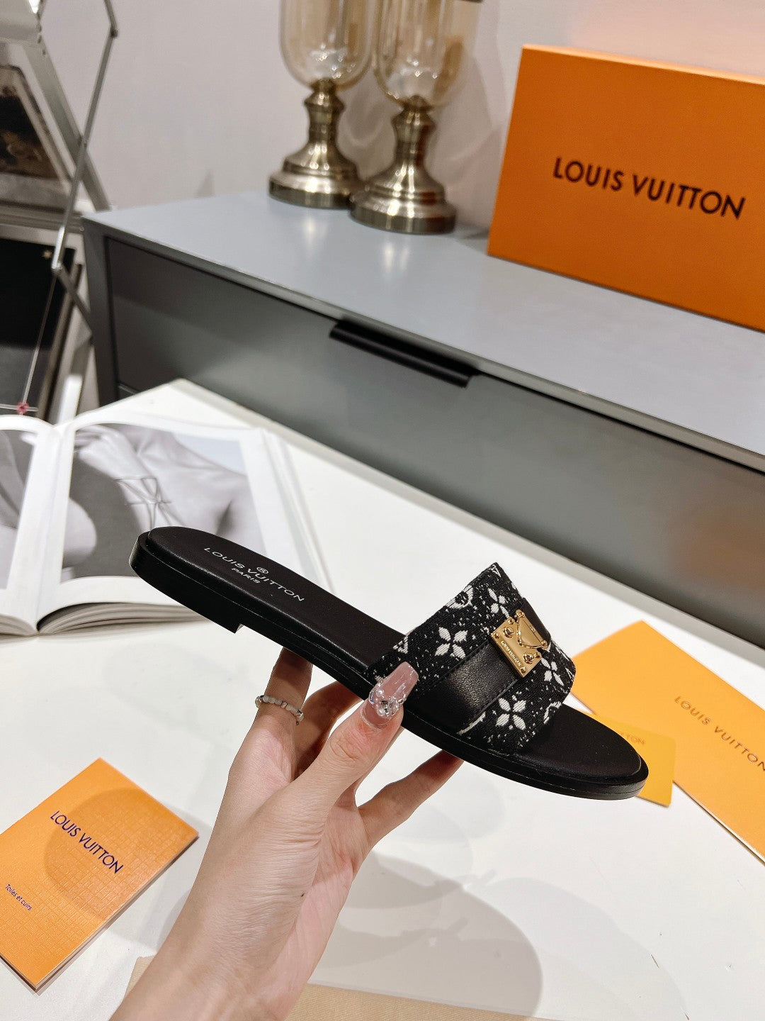 LV-063shoes