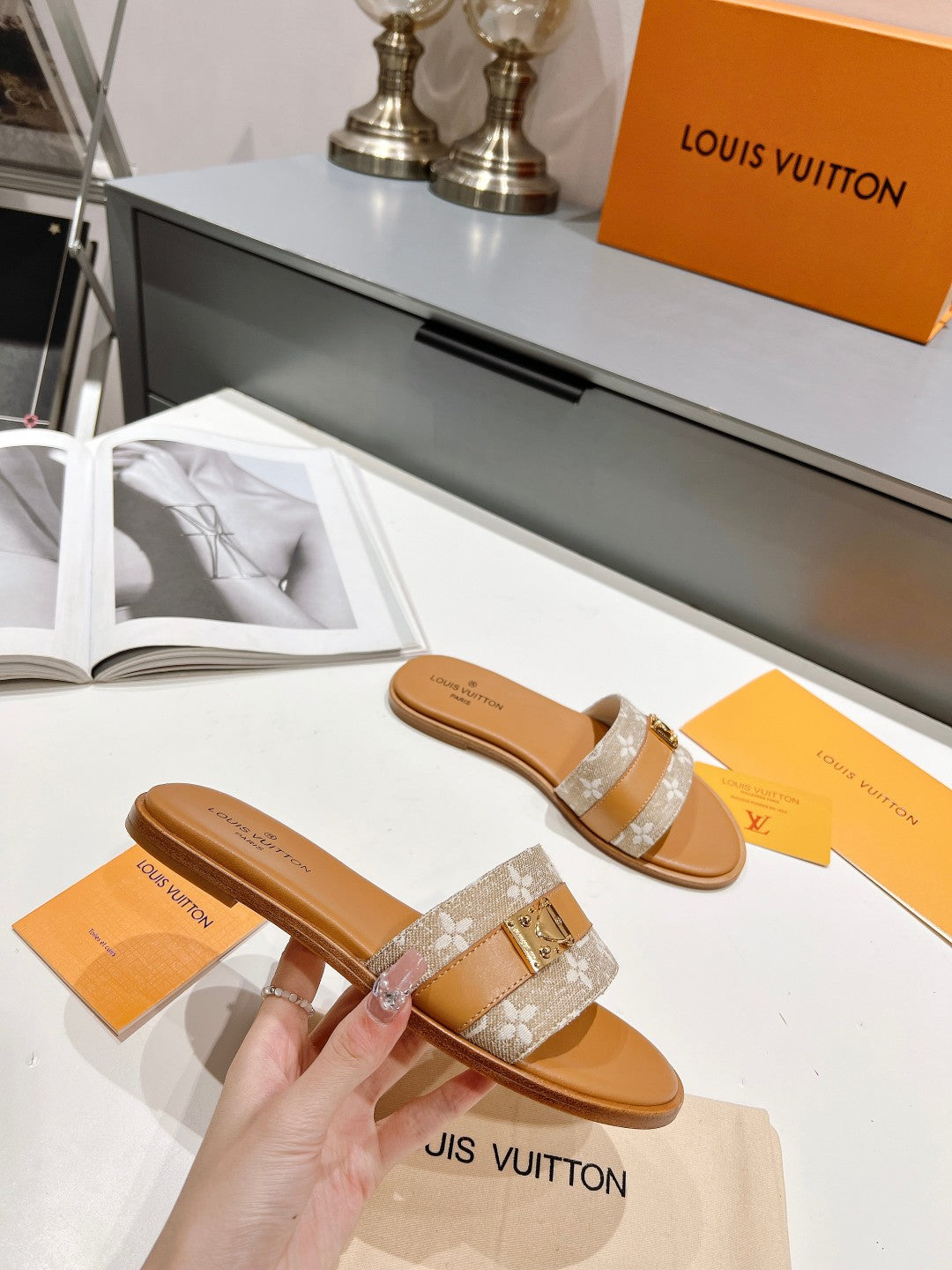 LV-064shoes