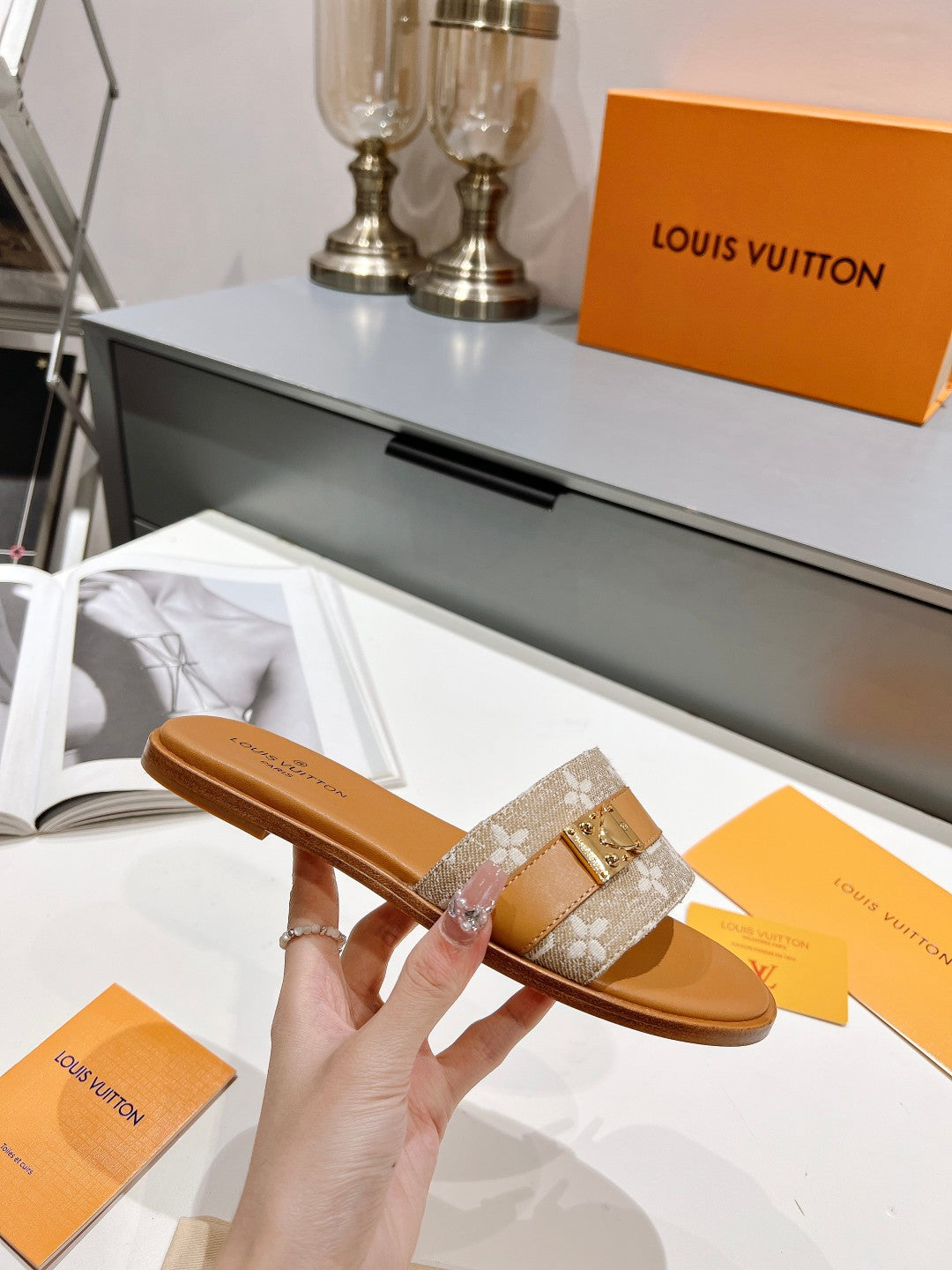 LV-064shoes