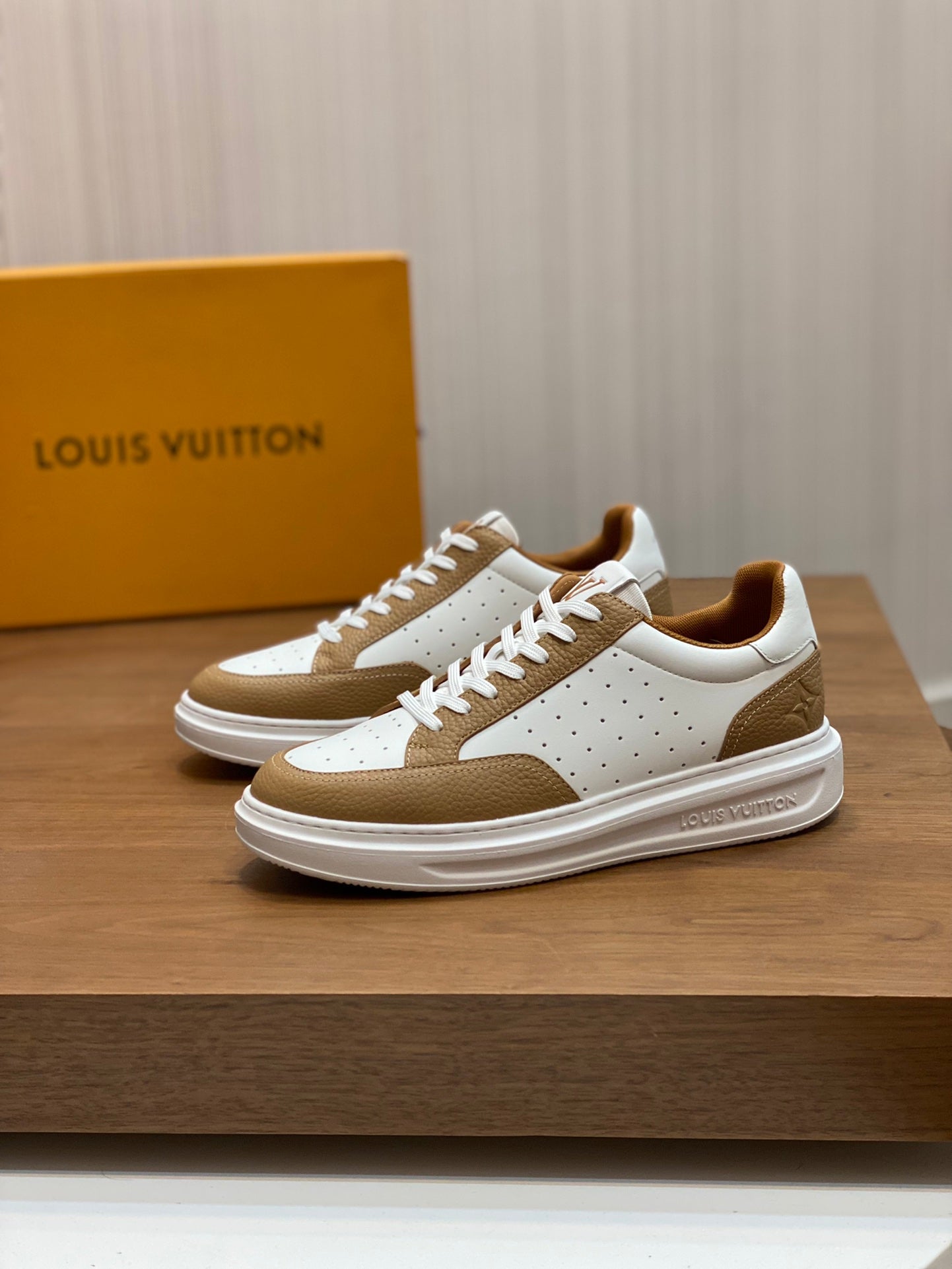 LV-066shoes
