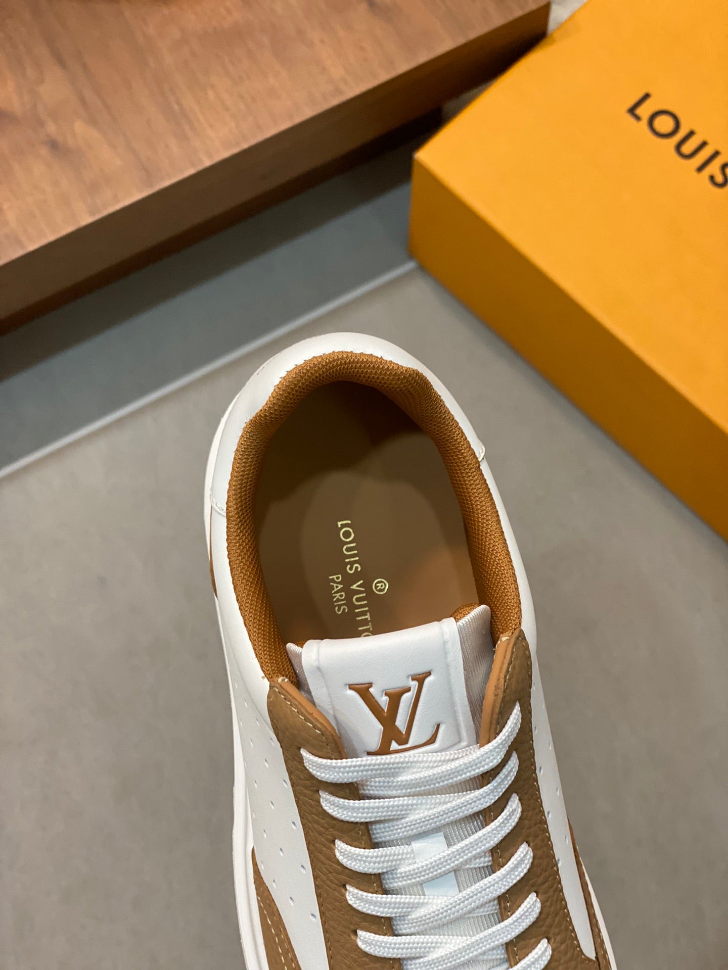 LV-066shoes