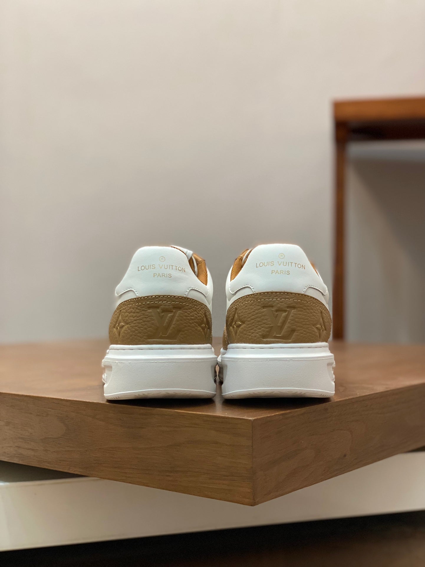 LV-066shoes