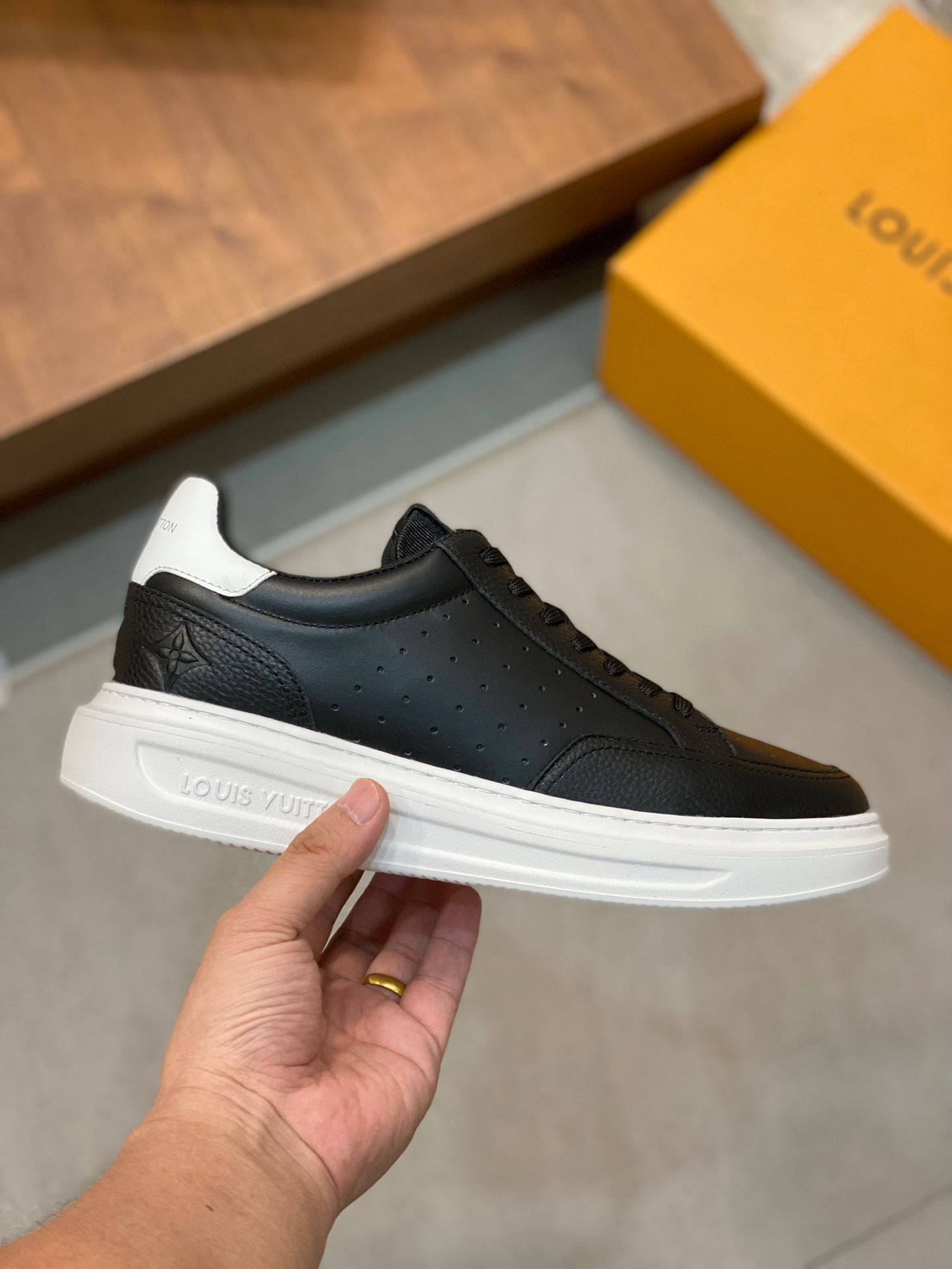 LV-067shoes