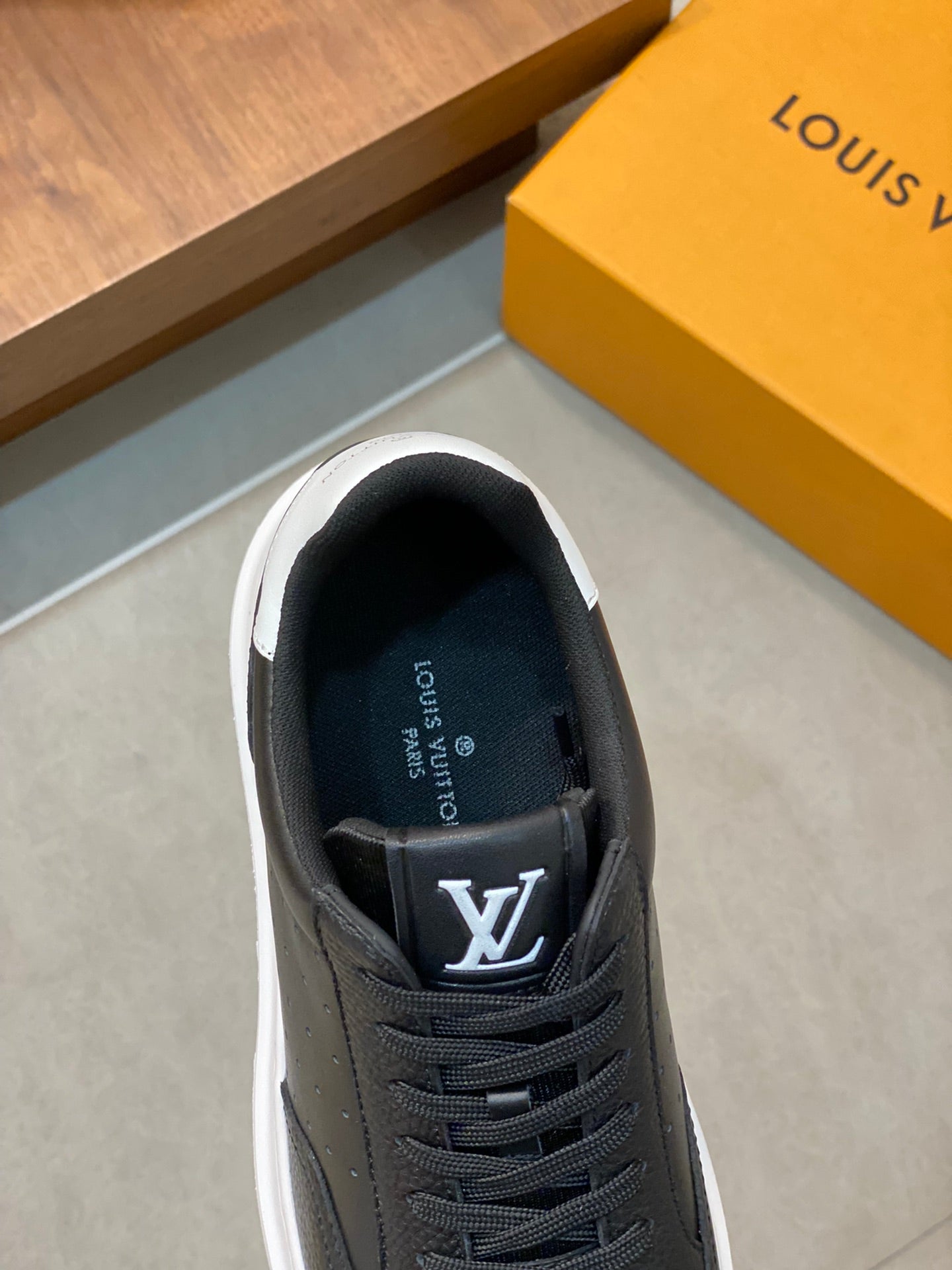 LV-067shoes