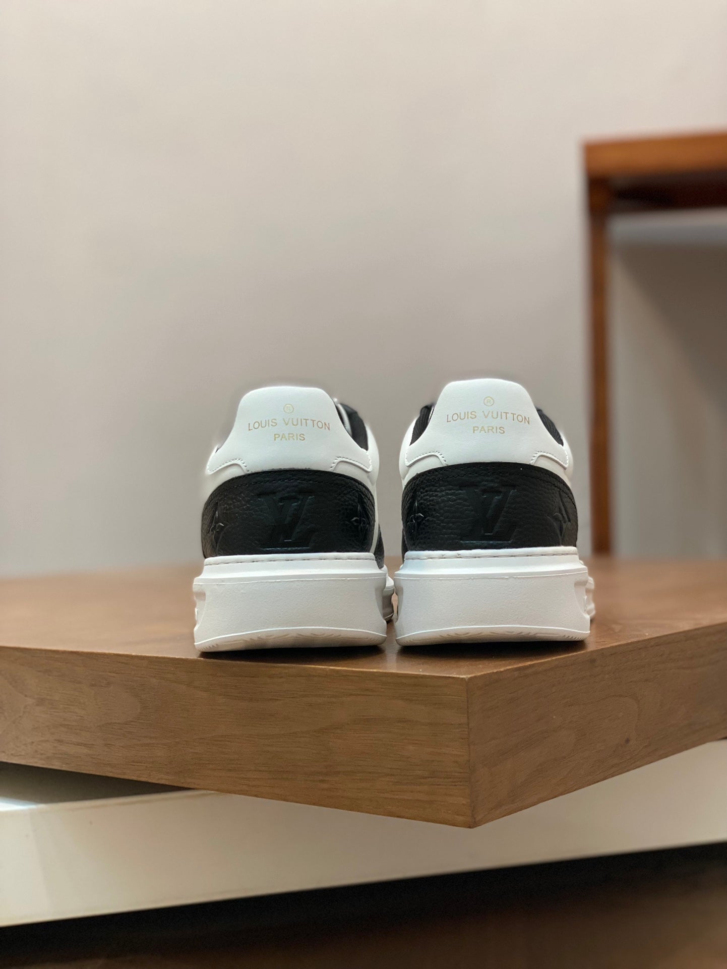 LV-069shoes