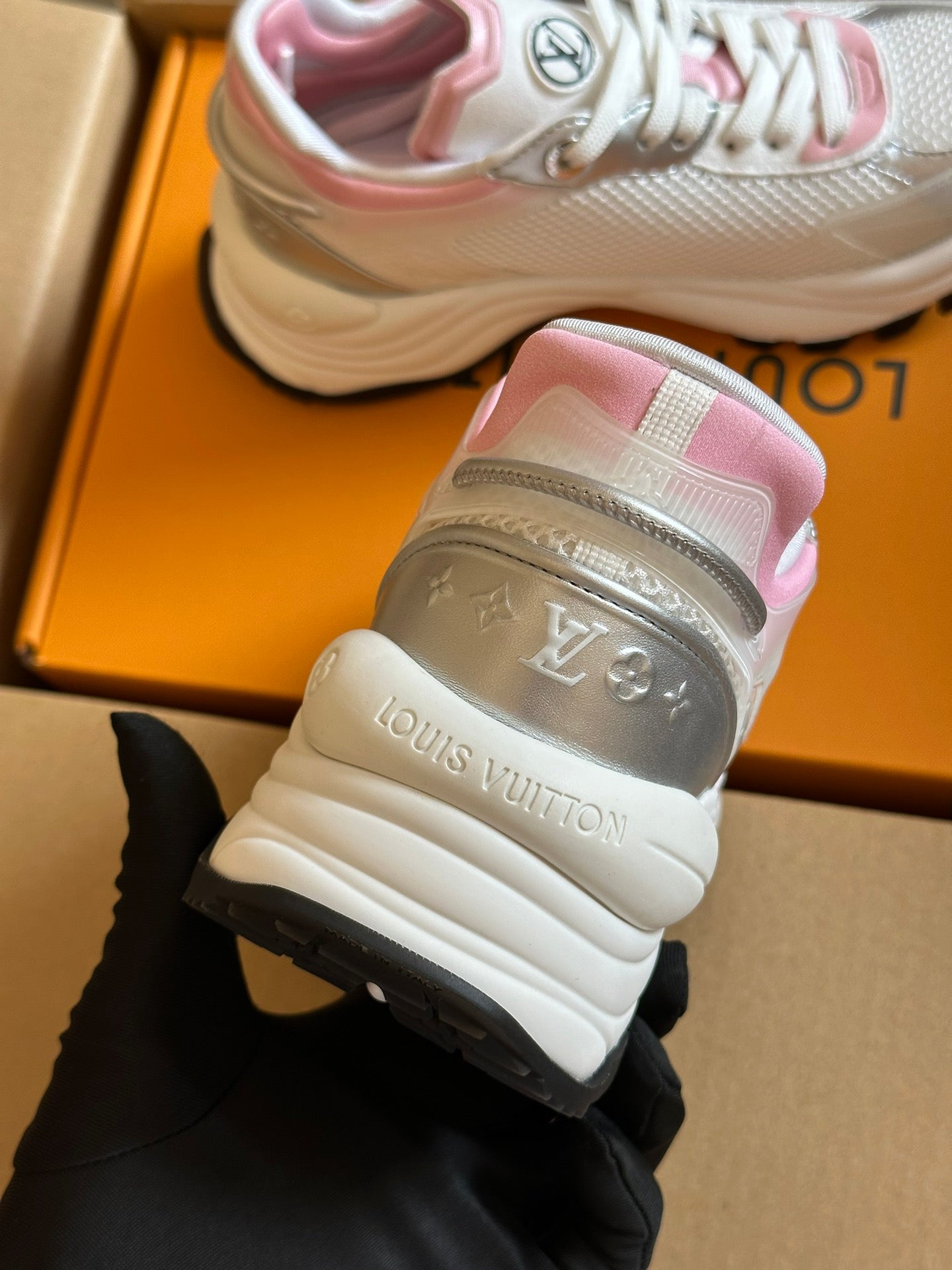 LV-081shoes