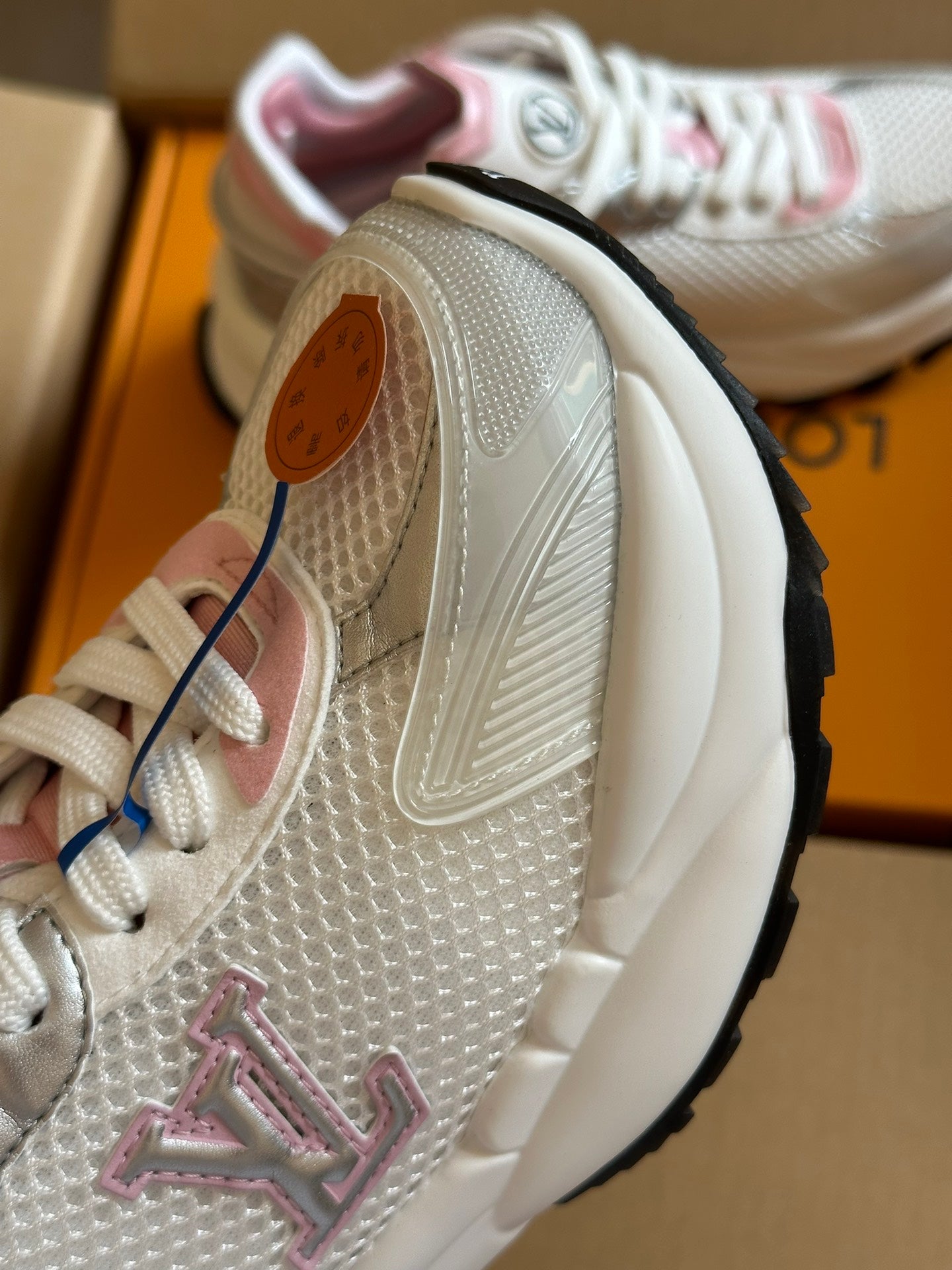 LV-081shoes