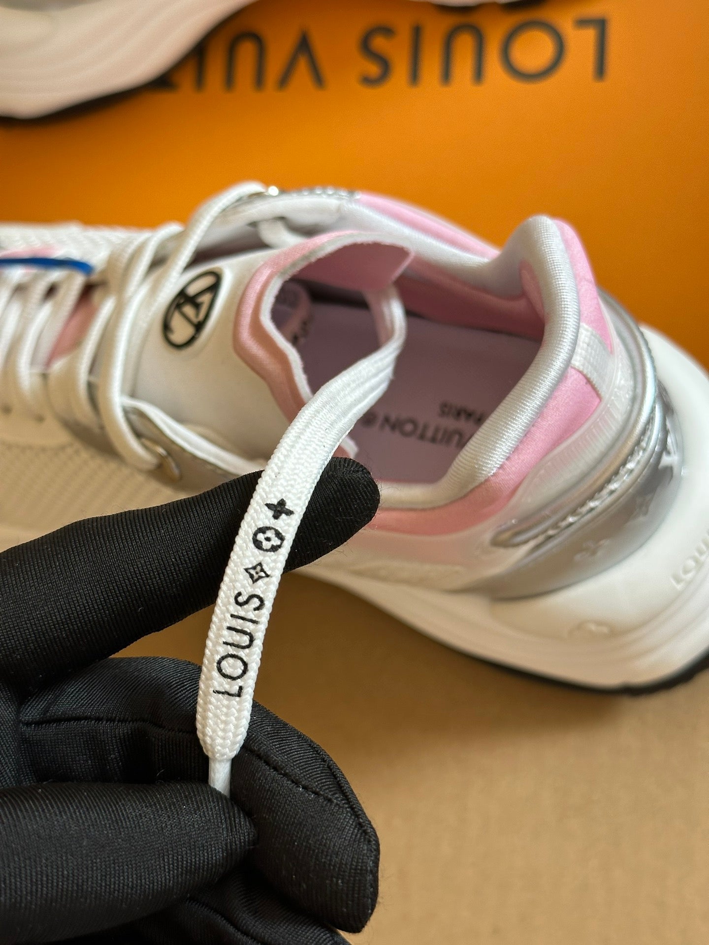 LV-081shoes