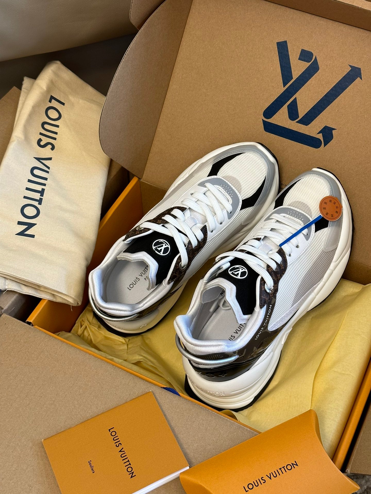 LV-082shoes