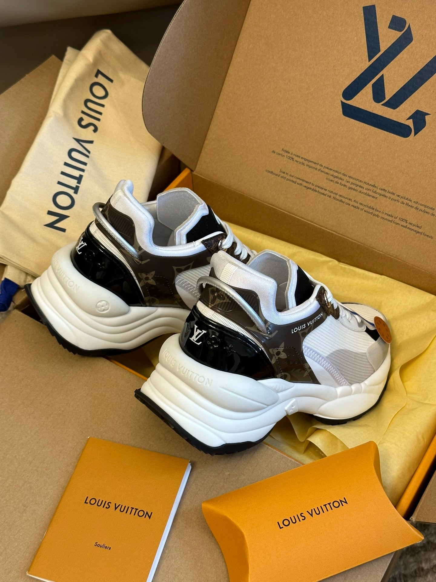 LV-082shoes