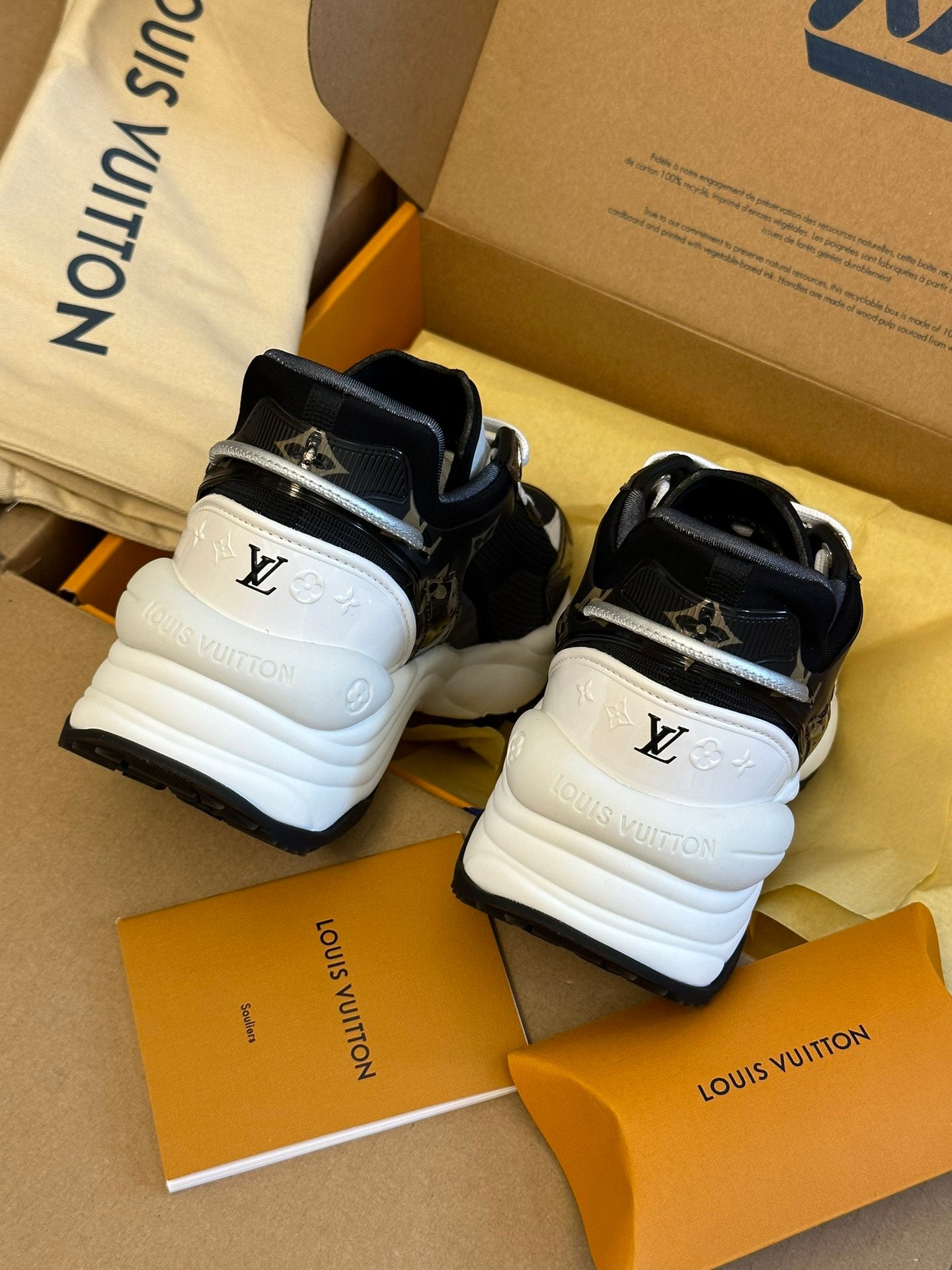 LV-083shoes