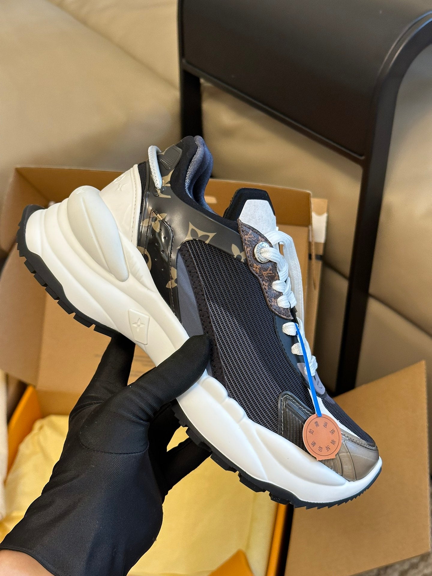 LV-083shoes