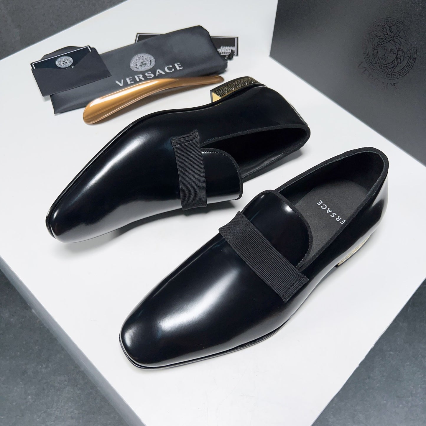 GIVENCHY 051-shoes