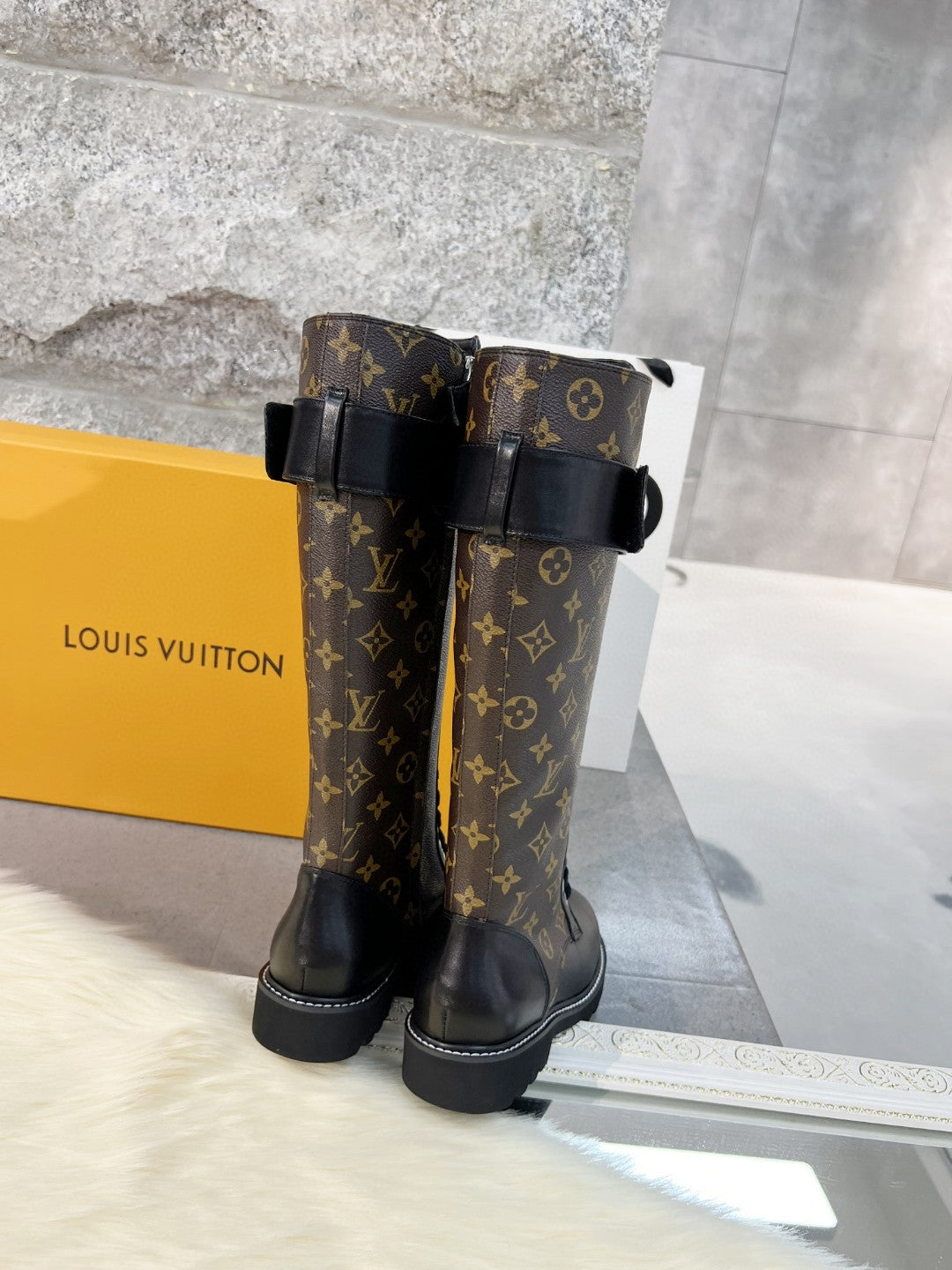 LV-095shoes