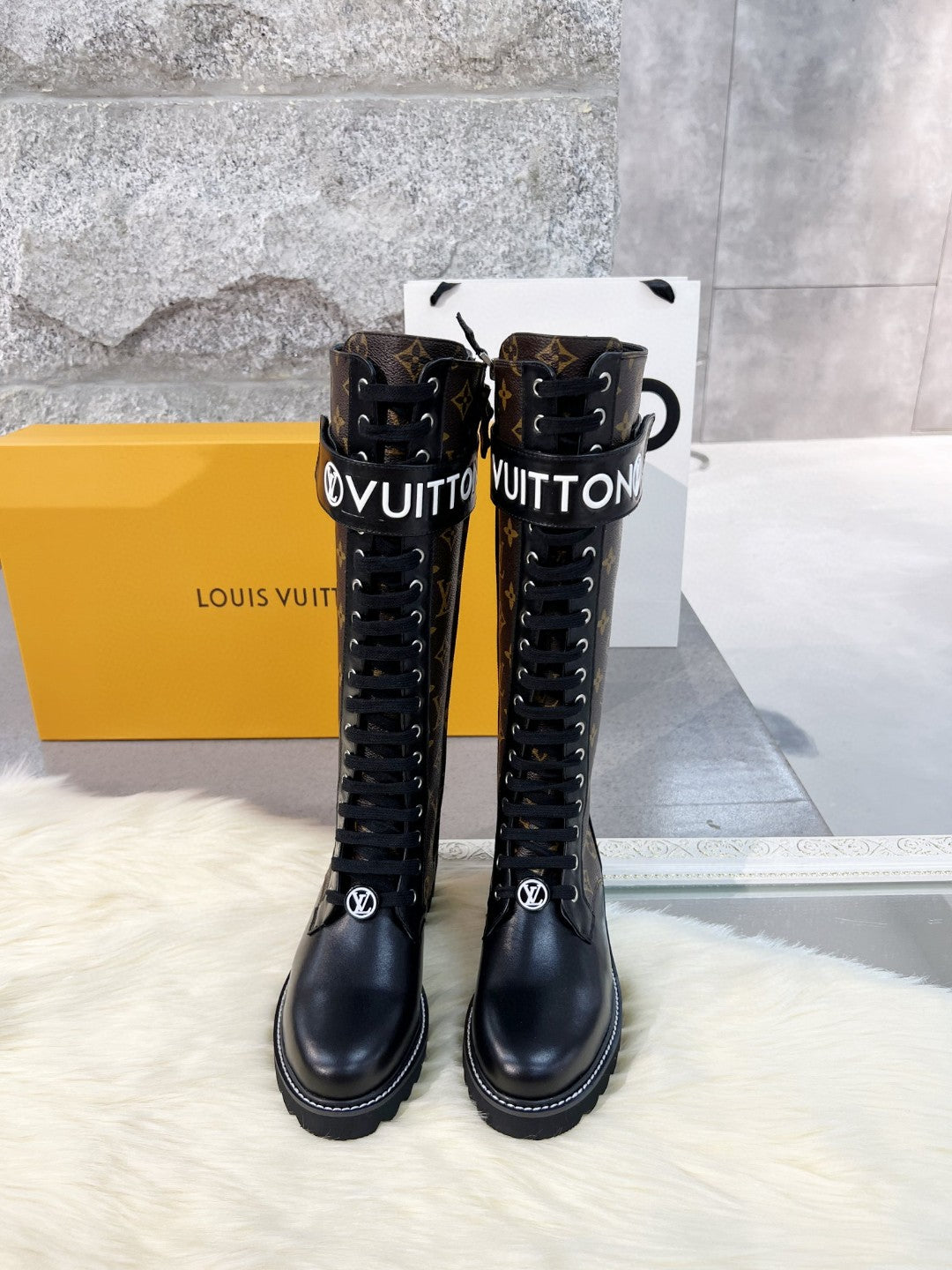 LV-095shoes
