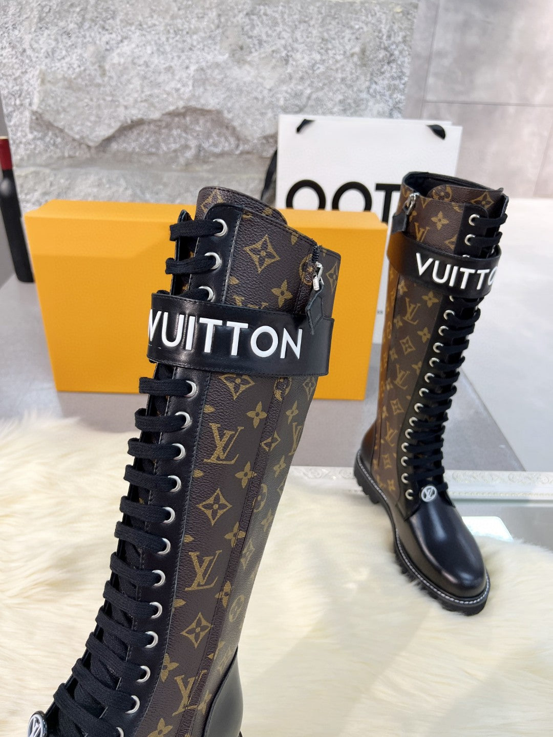 LV-095shoes