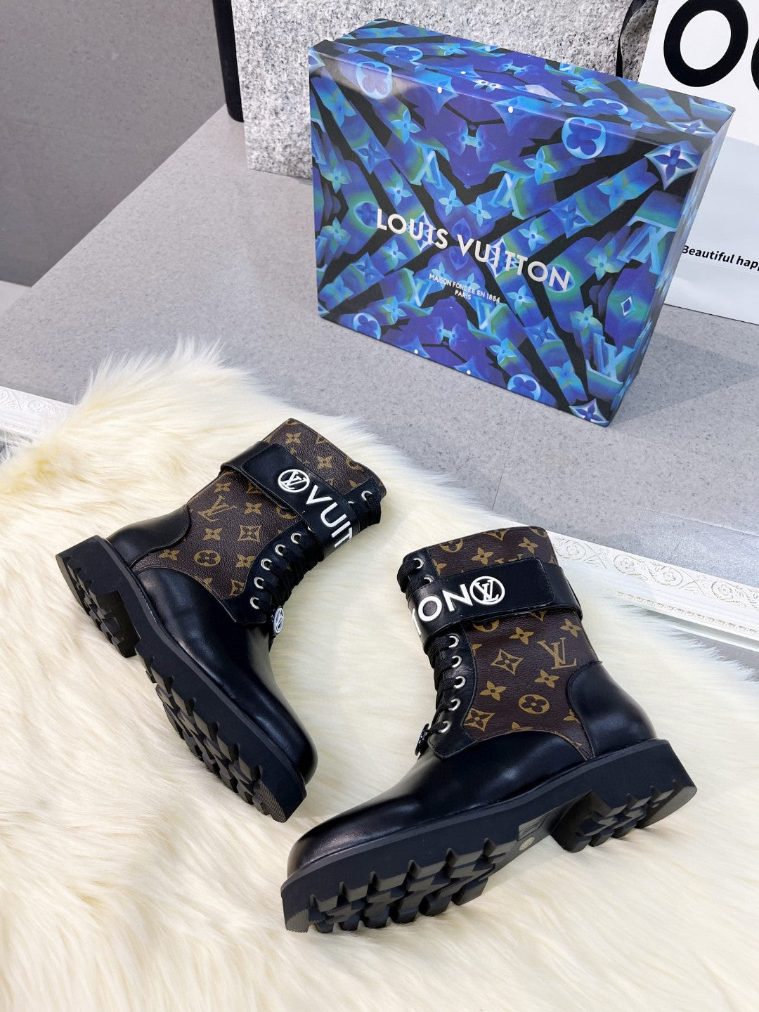 LV-098shoes