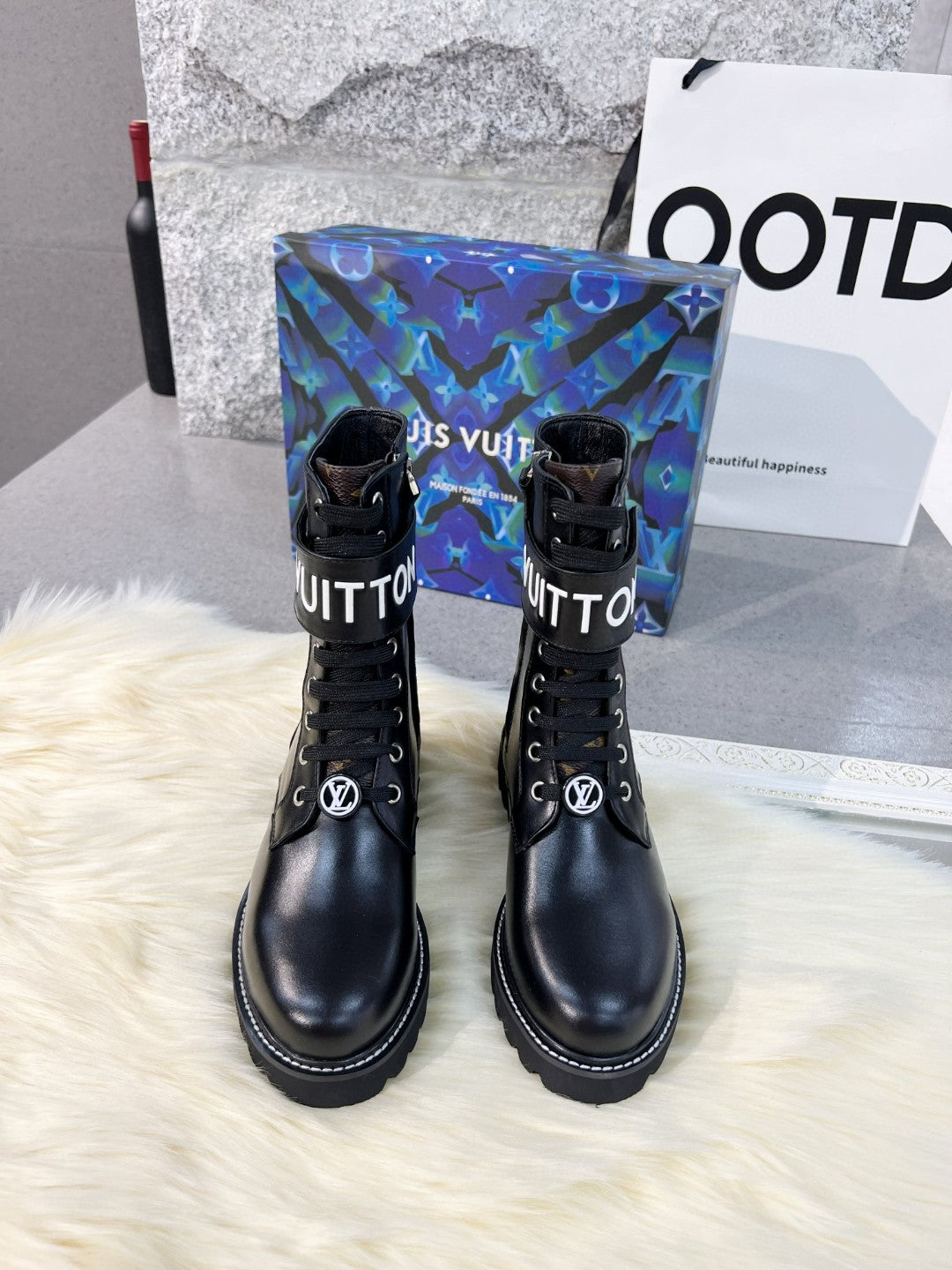 LV-099shoes