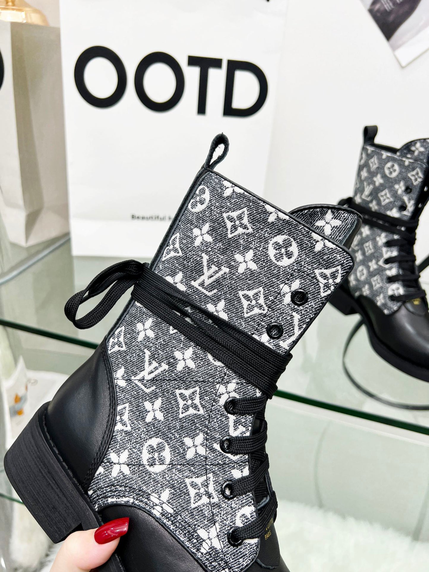 LV-097shoes