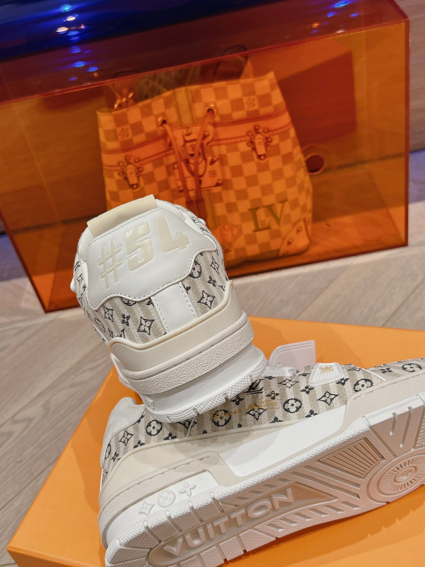 LV-100shoes