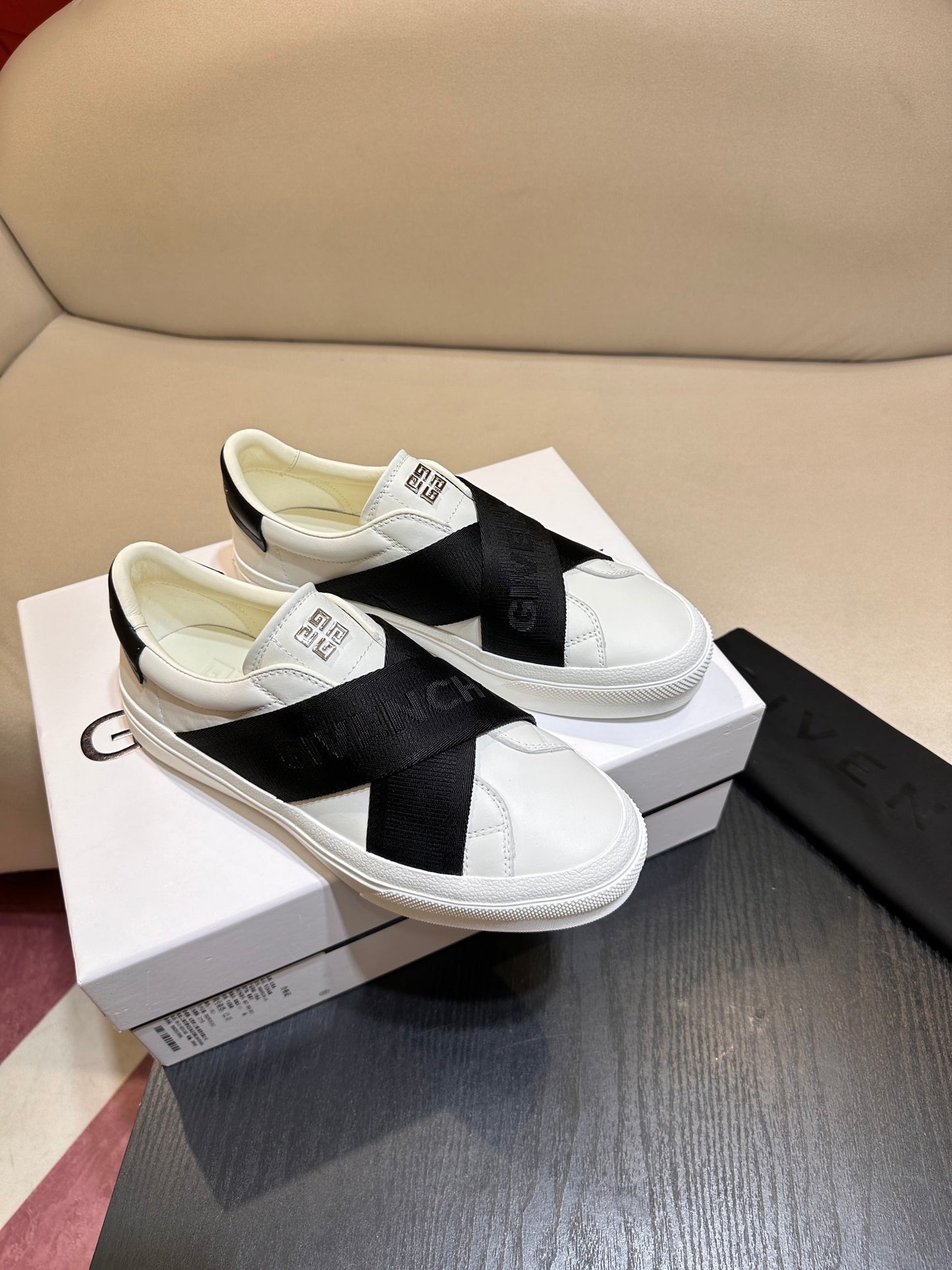 GIVENCHY 060-shoes