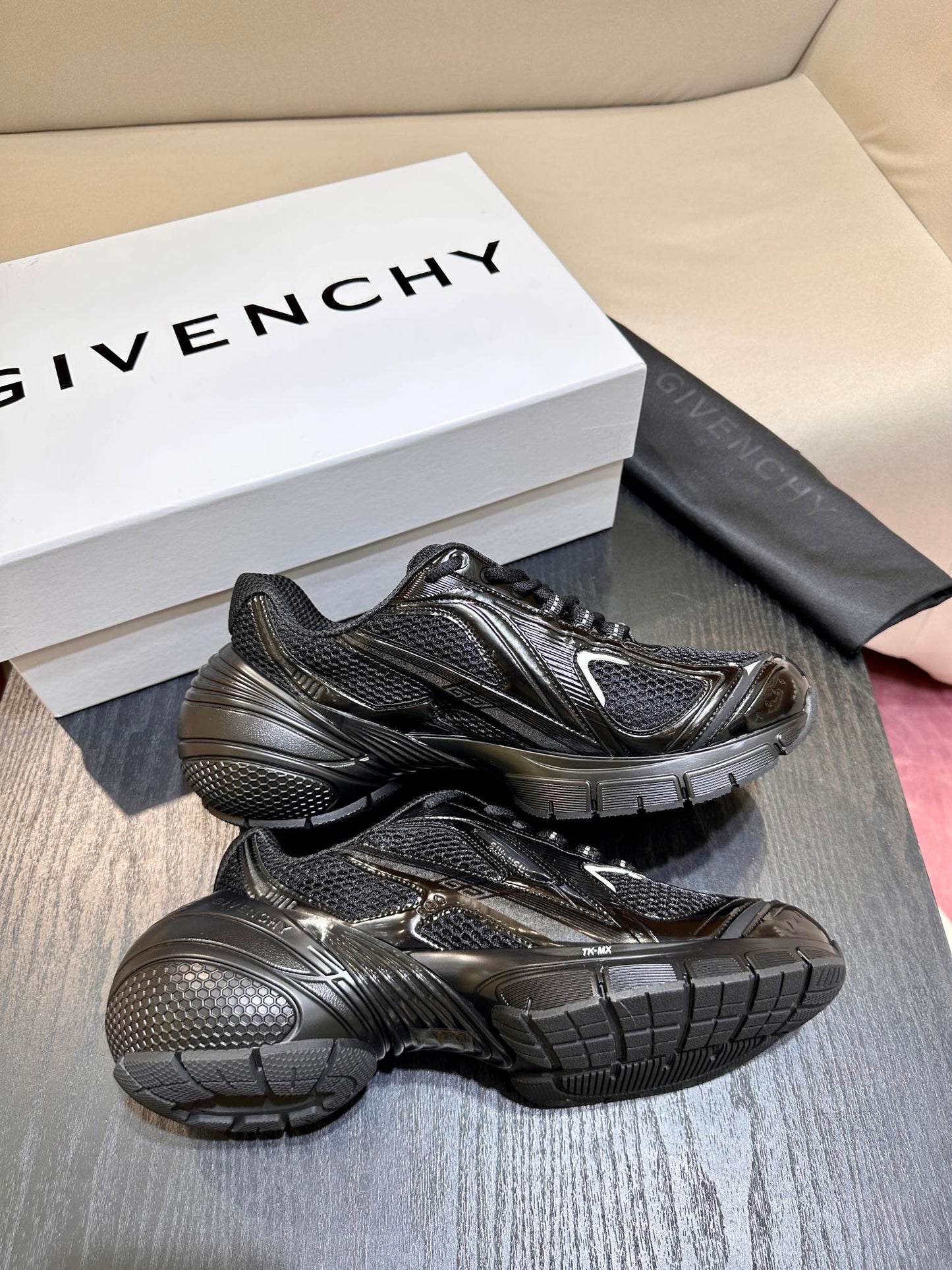 GIVENCHY 066-shoes