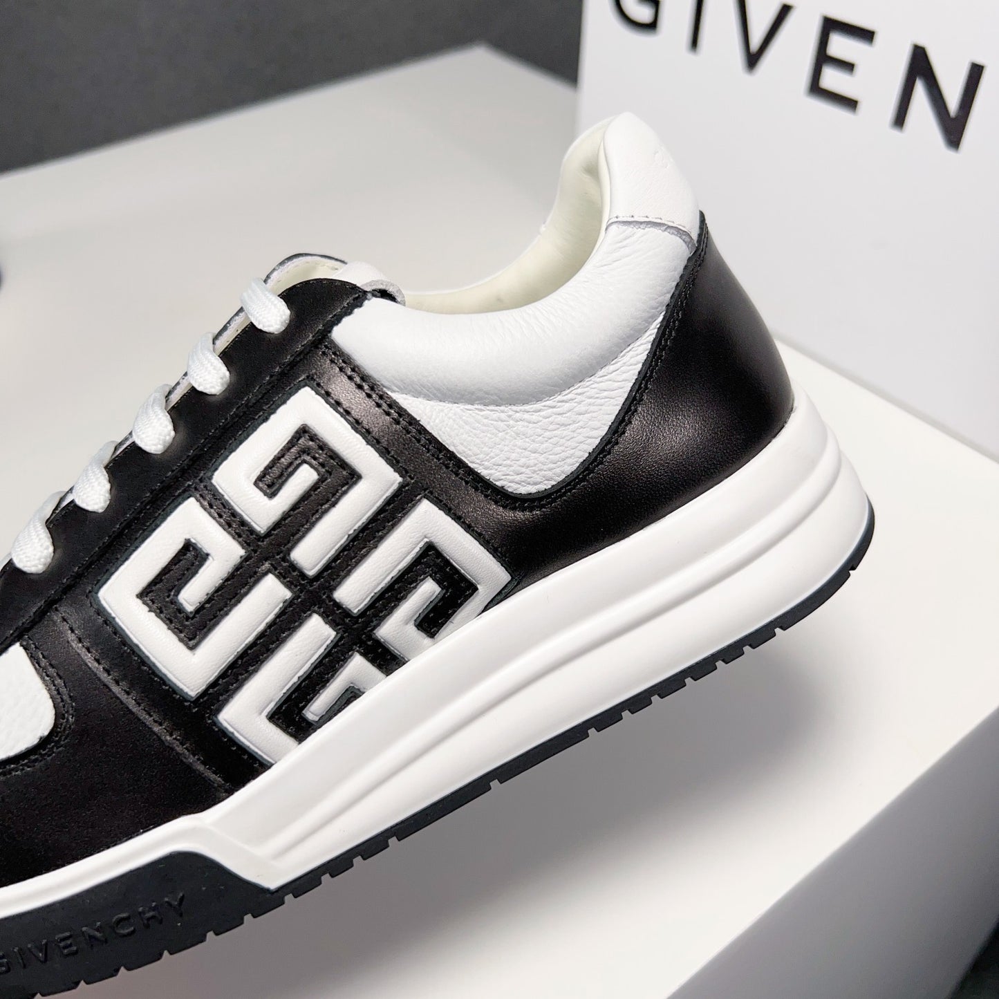 GIVENCHY 068-shoes