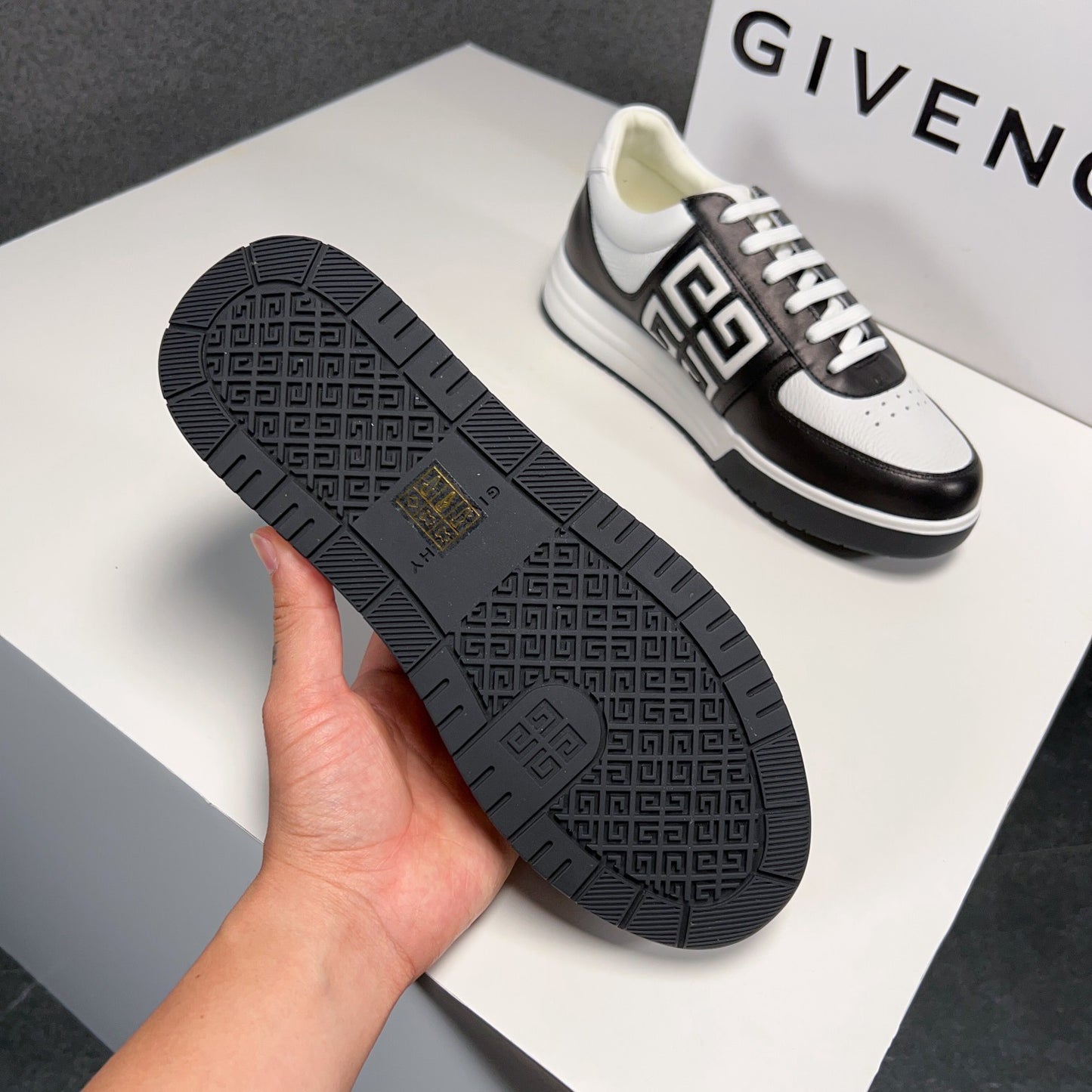 GIVENCHY 068-shoes