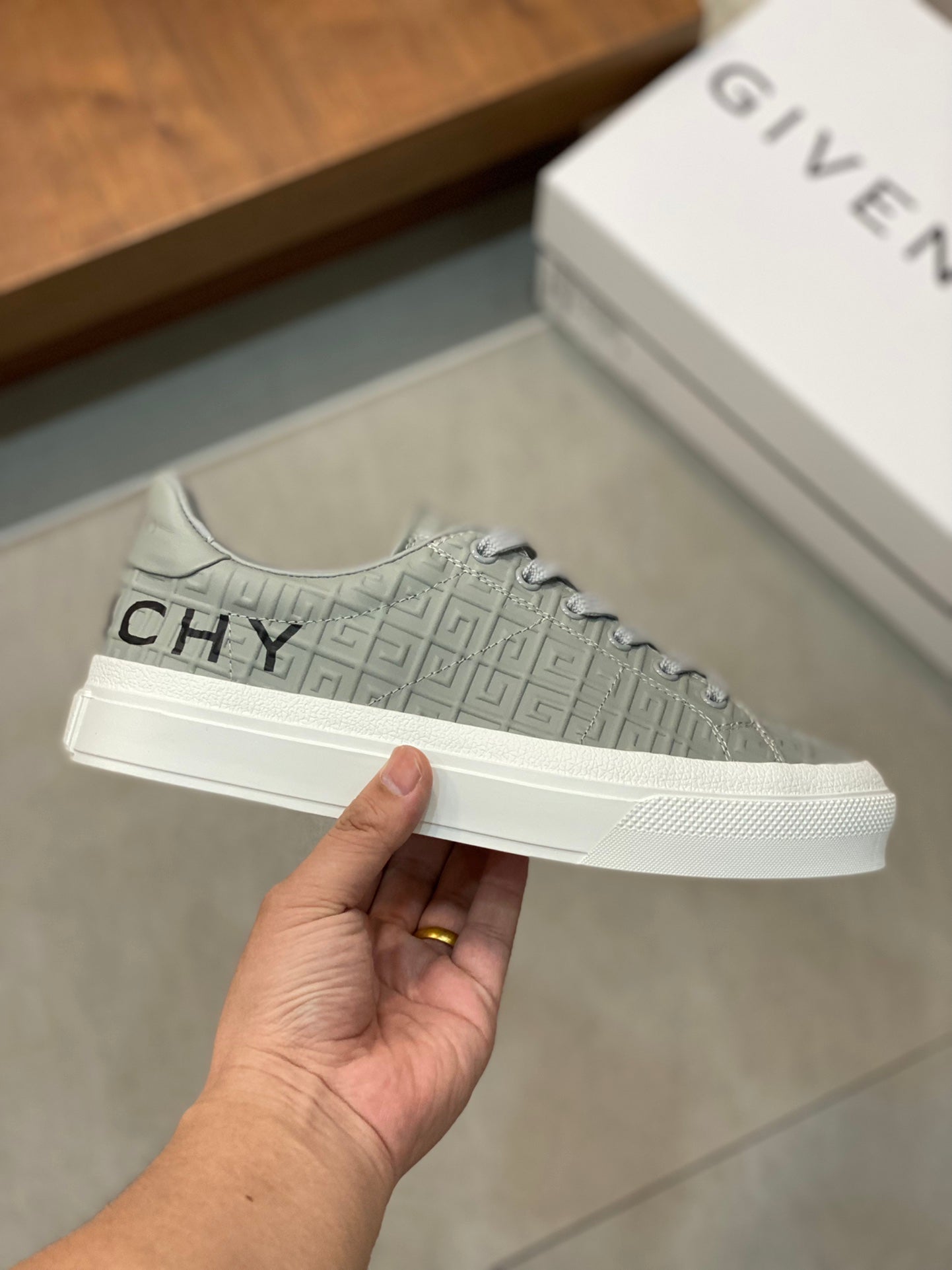 GIVENCHY 069-shoes