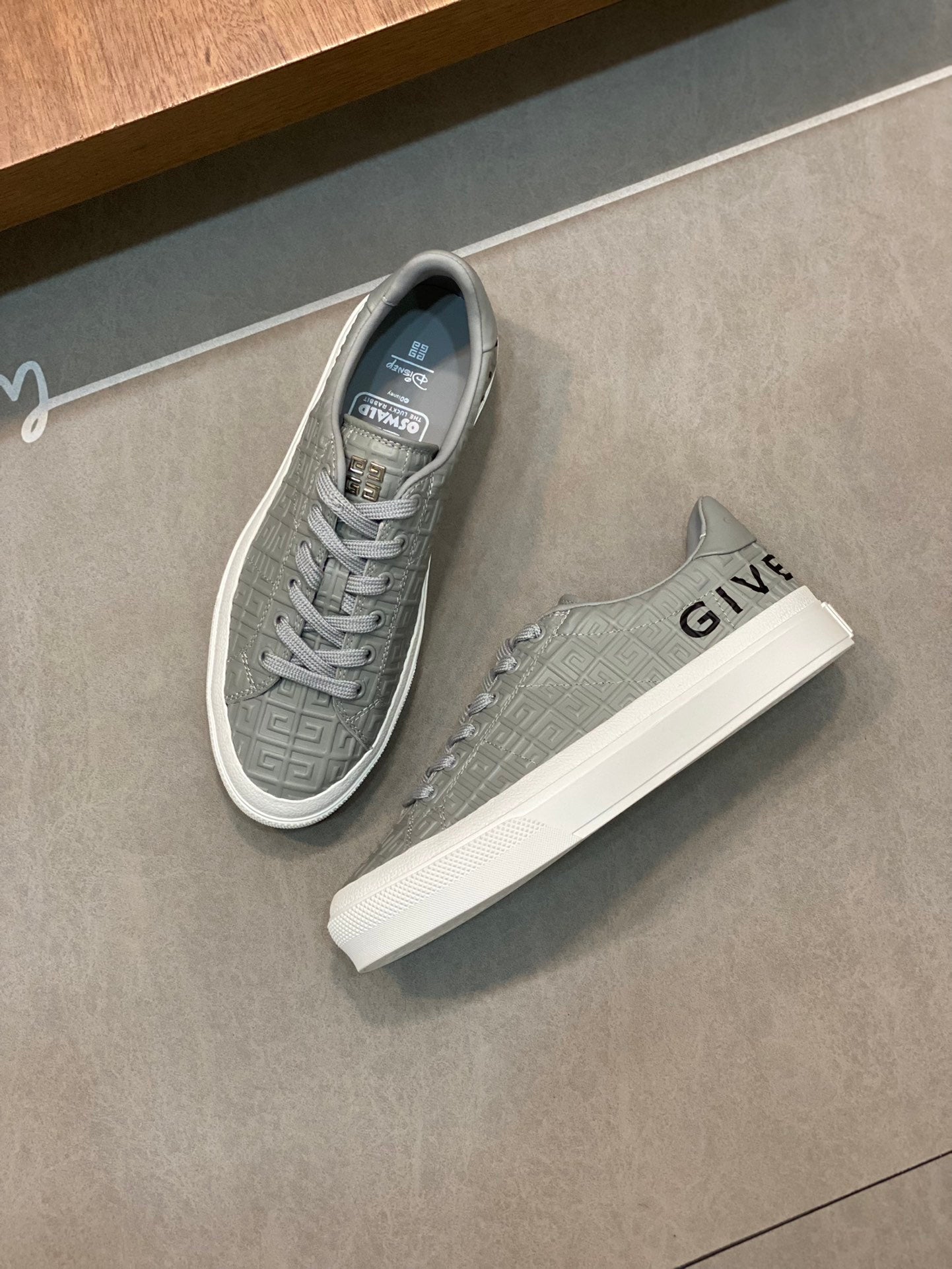 GIVENCHY 069-shoes