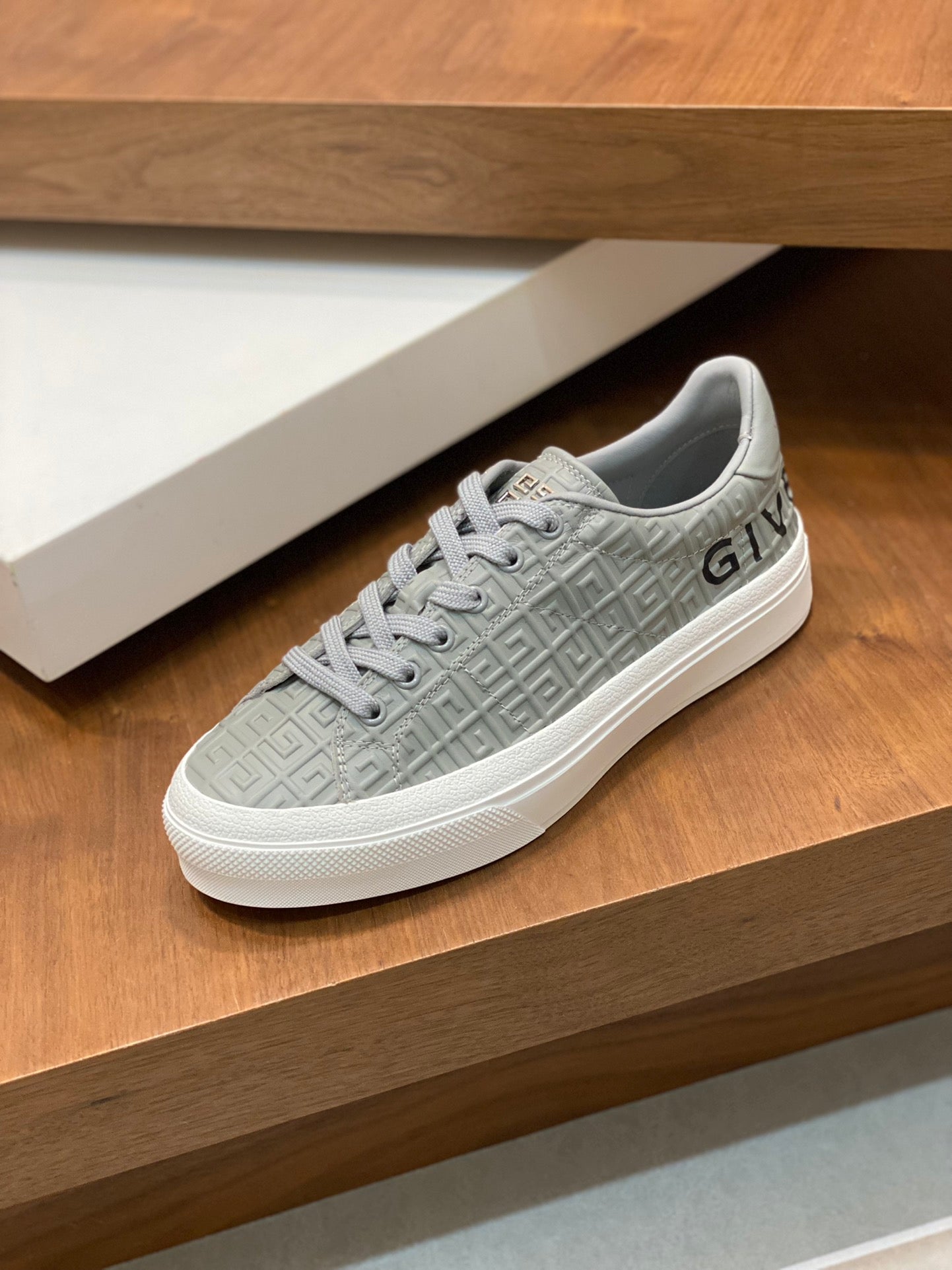 GIVENCHY 069-shoes