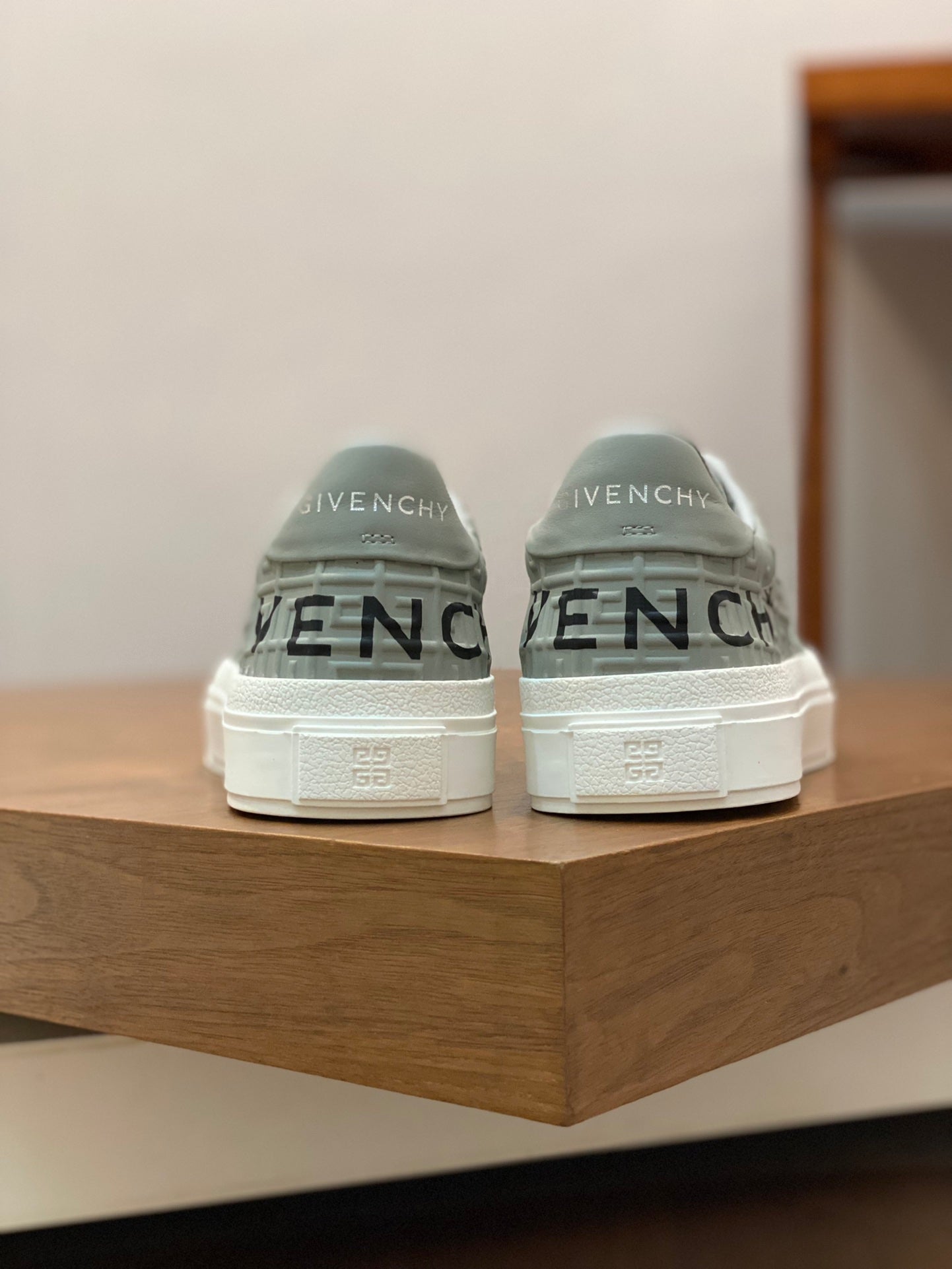 GIVENCHY 069-shoes