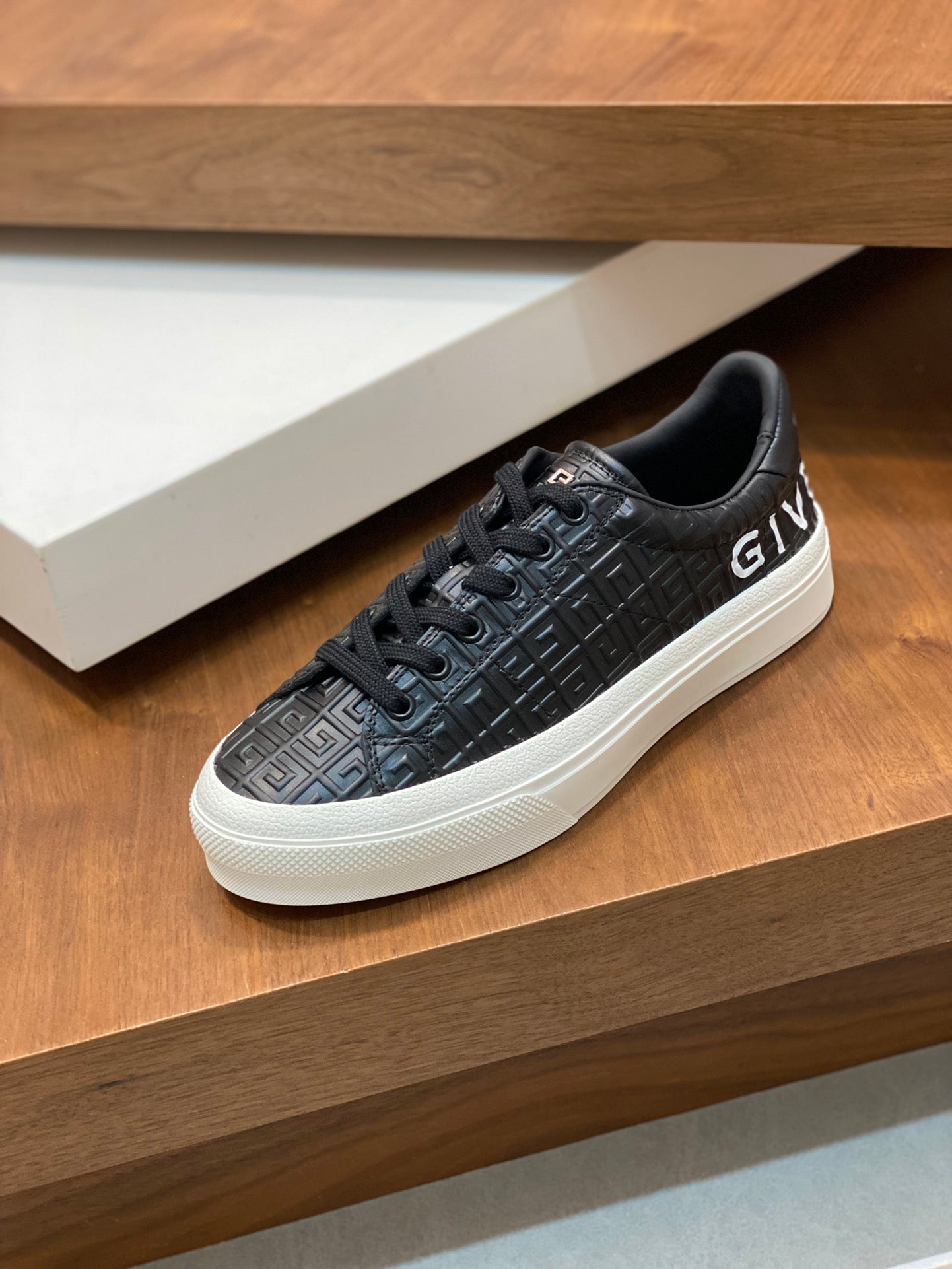 GIVENCHY 072-shoes
