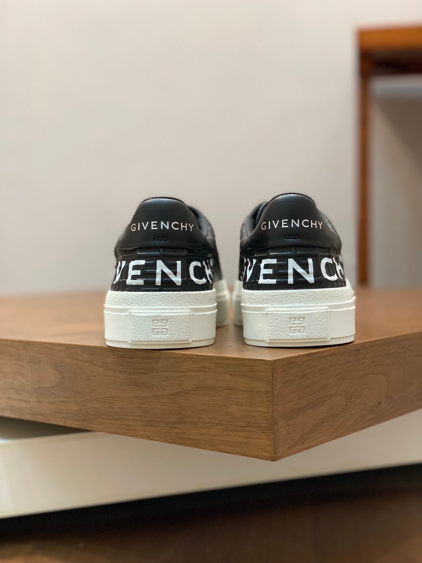 GIVENCHY 072-shoes
