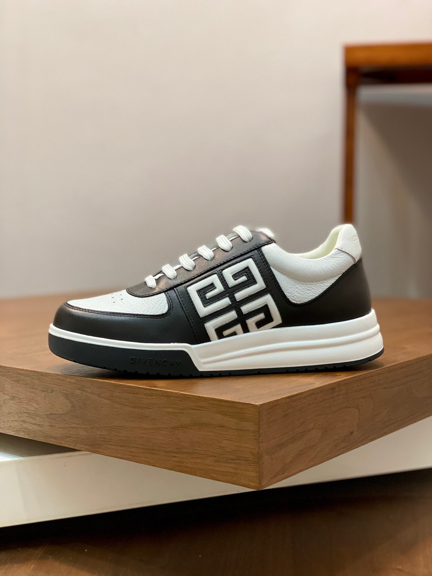 GIVENCHY 073-shoes