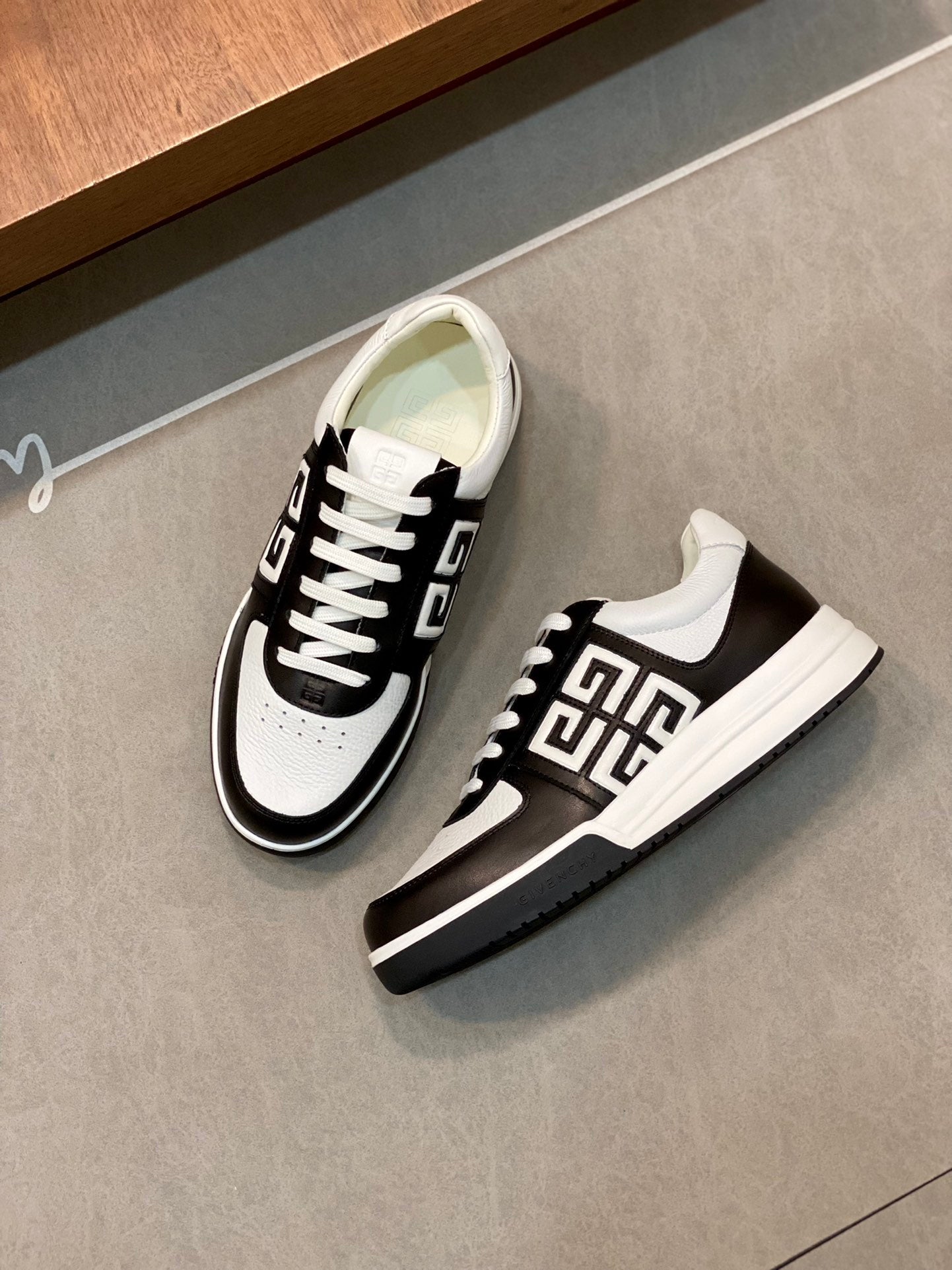 GIVENCHY 073-shoes