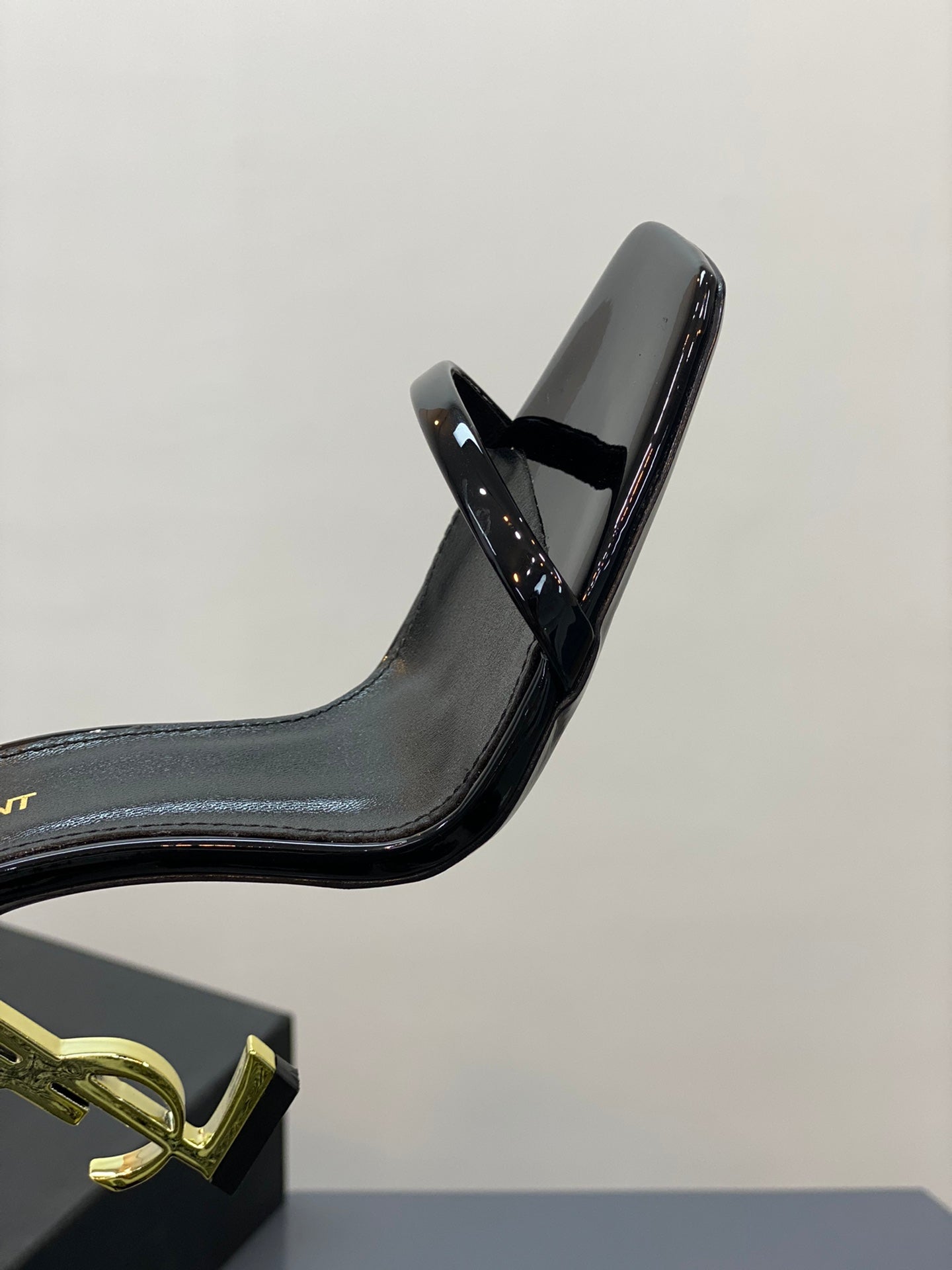 YSL-037shoes