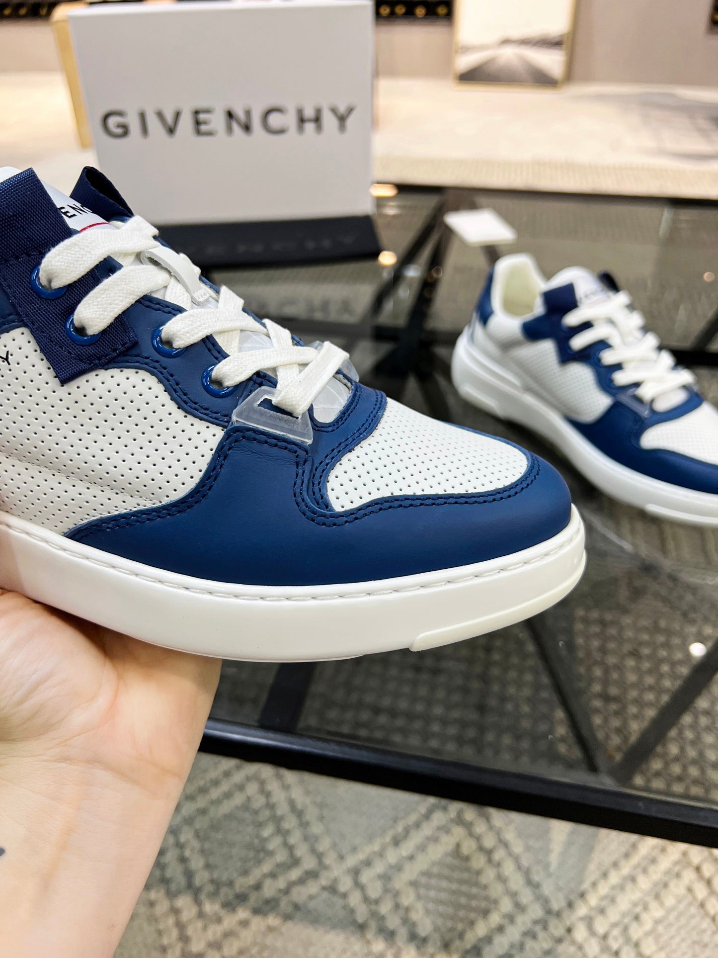 GIVENCHY 079-shoes