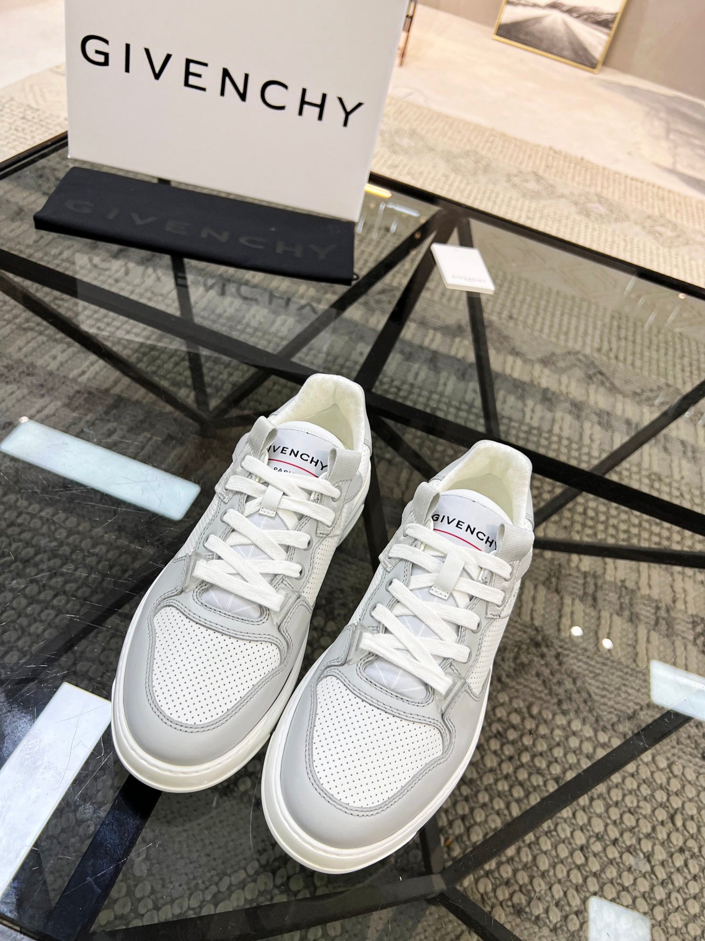 GIVENCHY 080-shoes