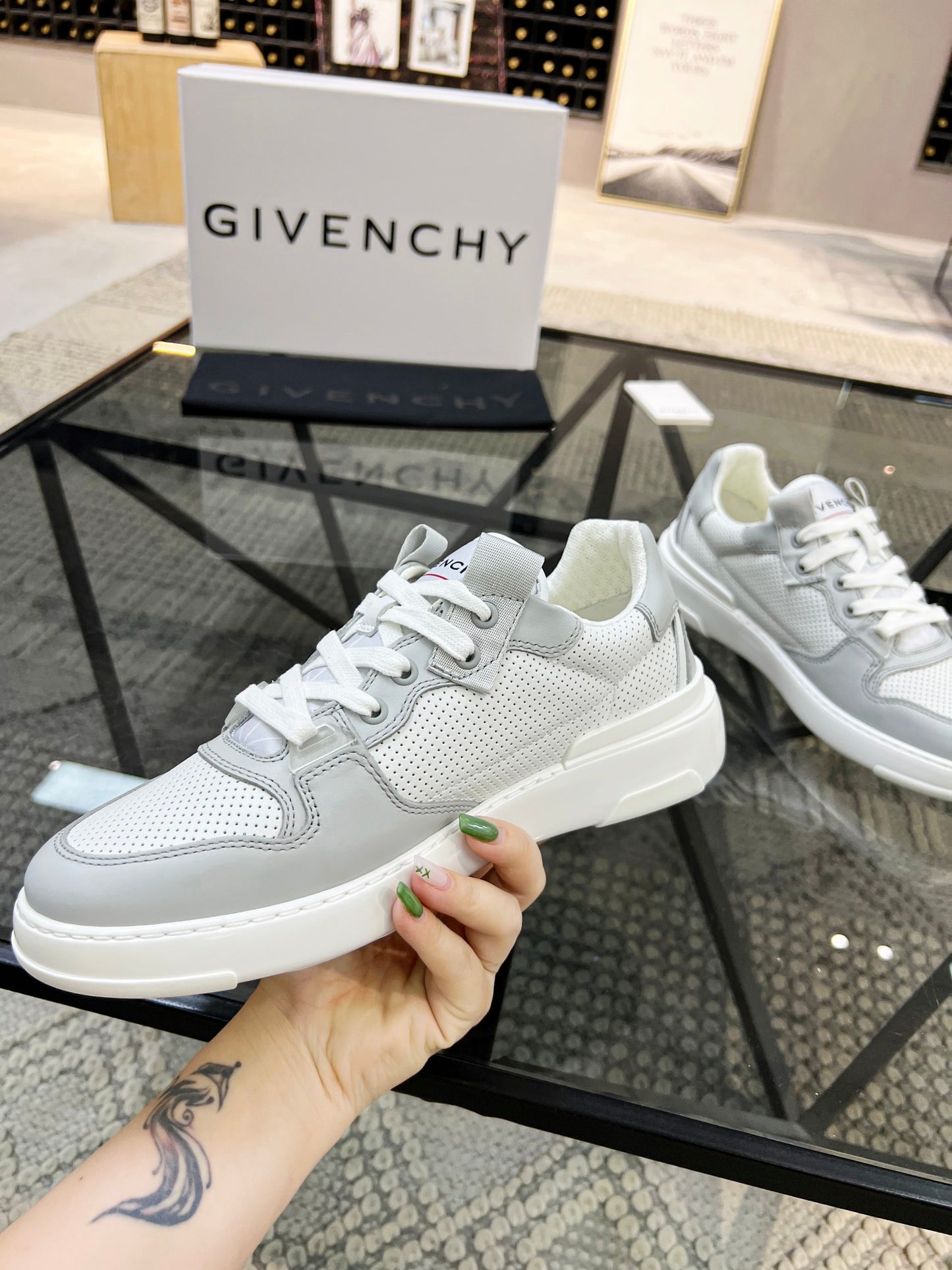 GIVENCHY 080-shoes