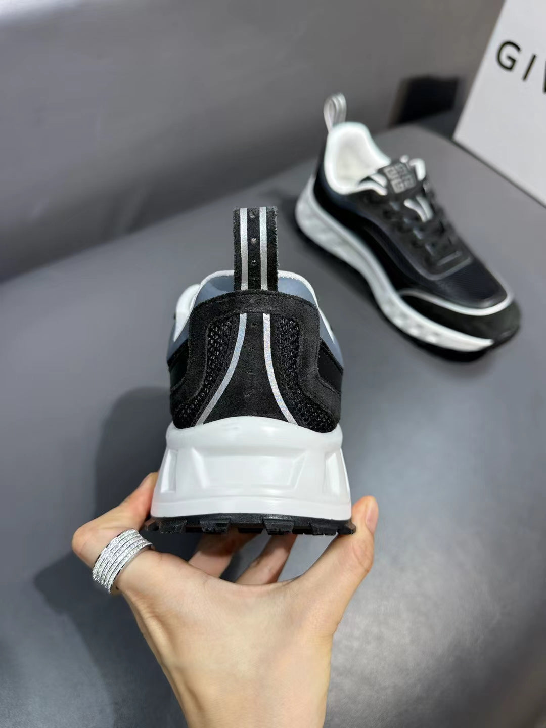GIVENCHY 088-shoes