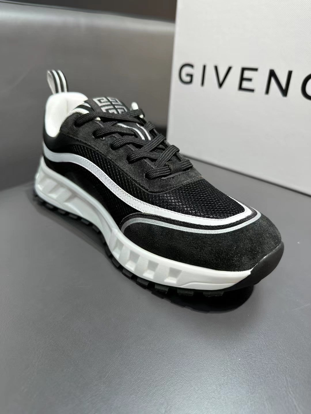 GIVENCHY 089-shoes