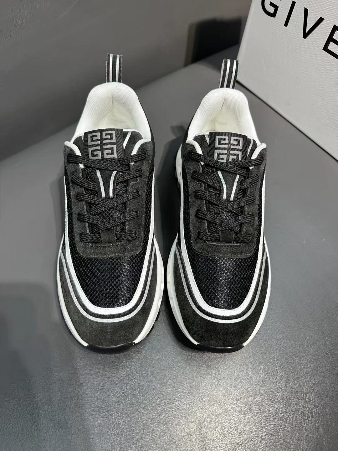 GIVENCHY 089-shoes