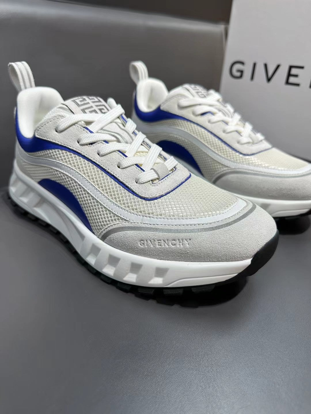 GIVENCHY 090-shoes